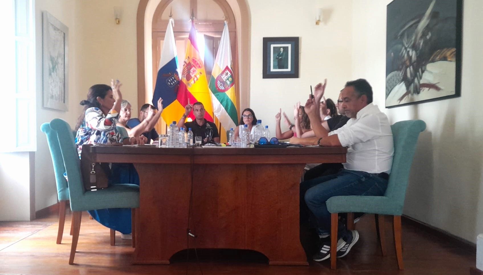 Pleno de Haría de las bases de las becas Pleno de Haría de las bases de las becas