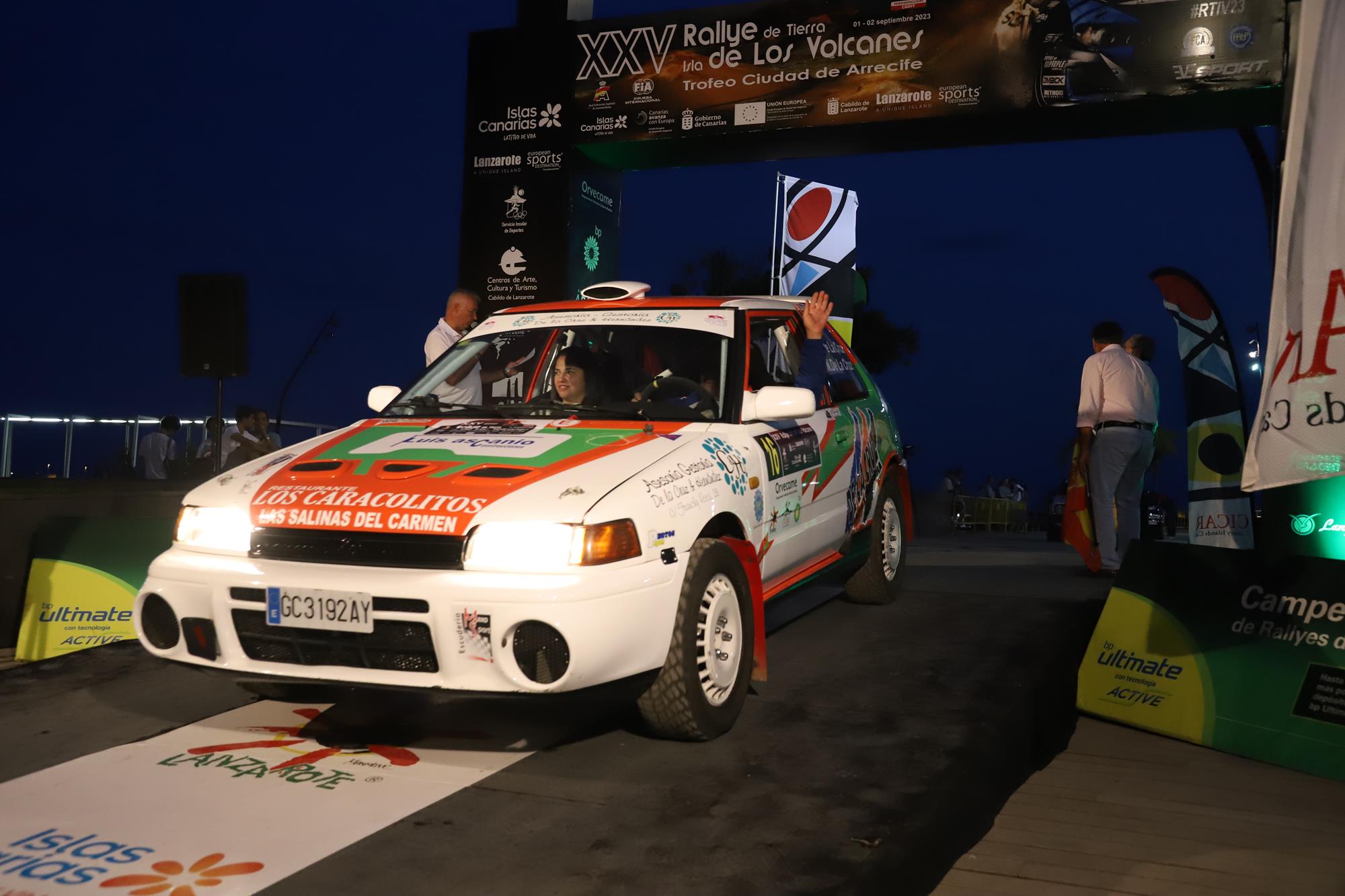 Ceremonia de salida XXV Rallye de Tierra Isla de Los Volcanes – Ciudad de Arrecife Ceremonia de salida XXV Rallye de Tierra Isla de Los Volcanes – Ciudad de Arrecife