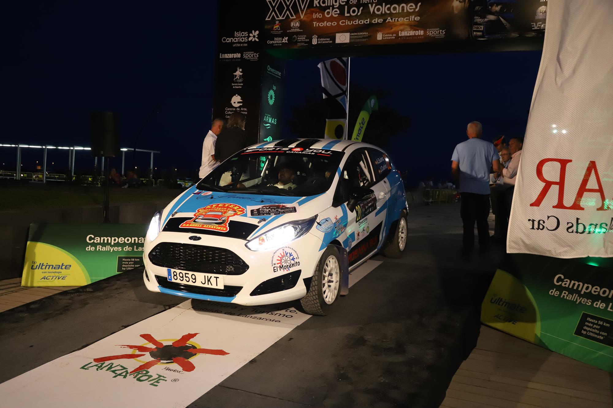 Ceremonia de salida XXV Rallye de Tierra Isla de Los Volcanes – Ciudad de Arrecife Ceremonia de salida XXV Rallye de Tierra Isla de Los Volcanes – Ciudad de Arrecife