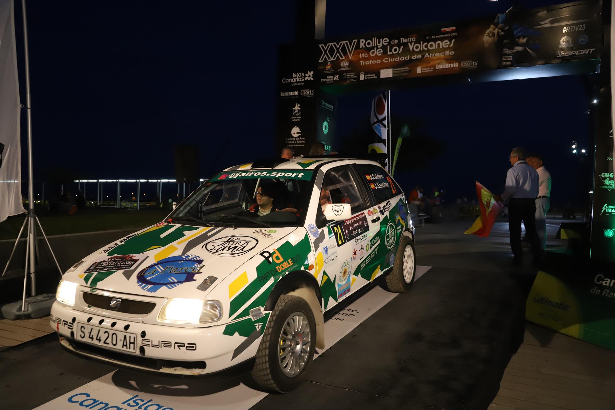 Ceremonia de salida XXV Rallye de Tierra Isla de Los Volcanes – Ciudad de Arrecife Ceremonia de salida XXV Rallye de Tierra Isla de Los Volcanes – Ciudad de Arrecife
