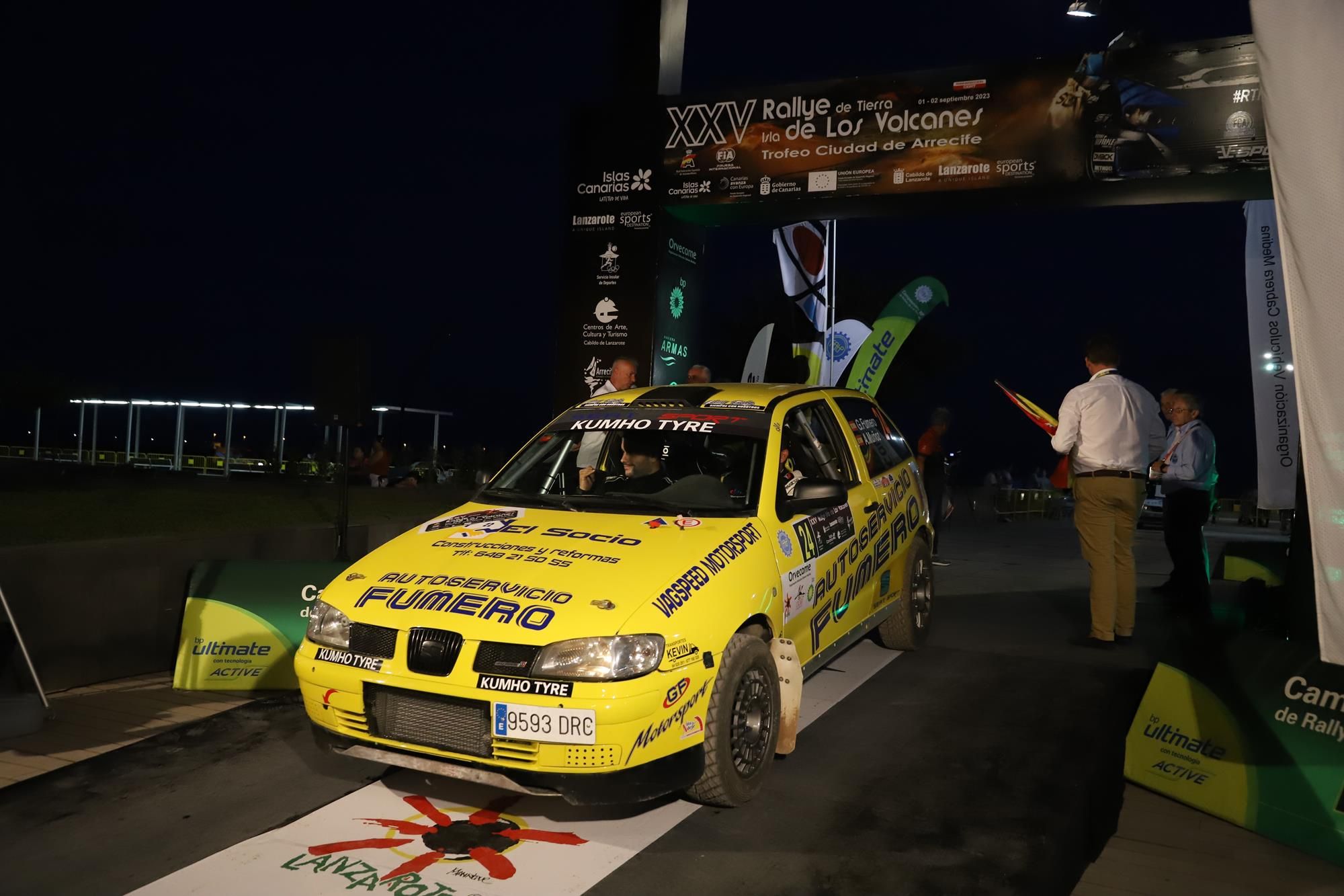 Ceremonia de salida XXV Rallye de Tierra Isla de Los Volcanes – Ciudad de Arrecife Ceremonia de salida XXV Rallye de Tierra Isla de Los Volcanes – Ciudad de Arrecife