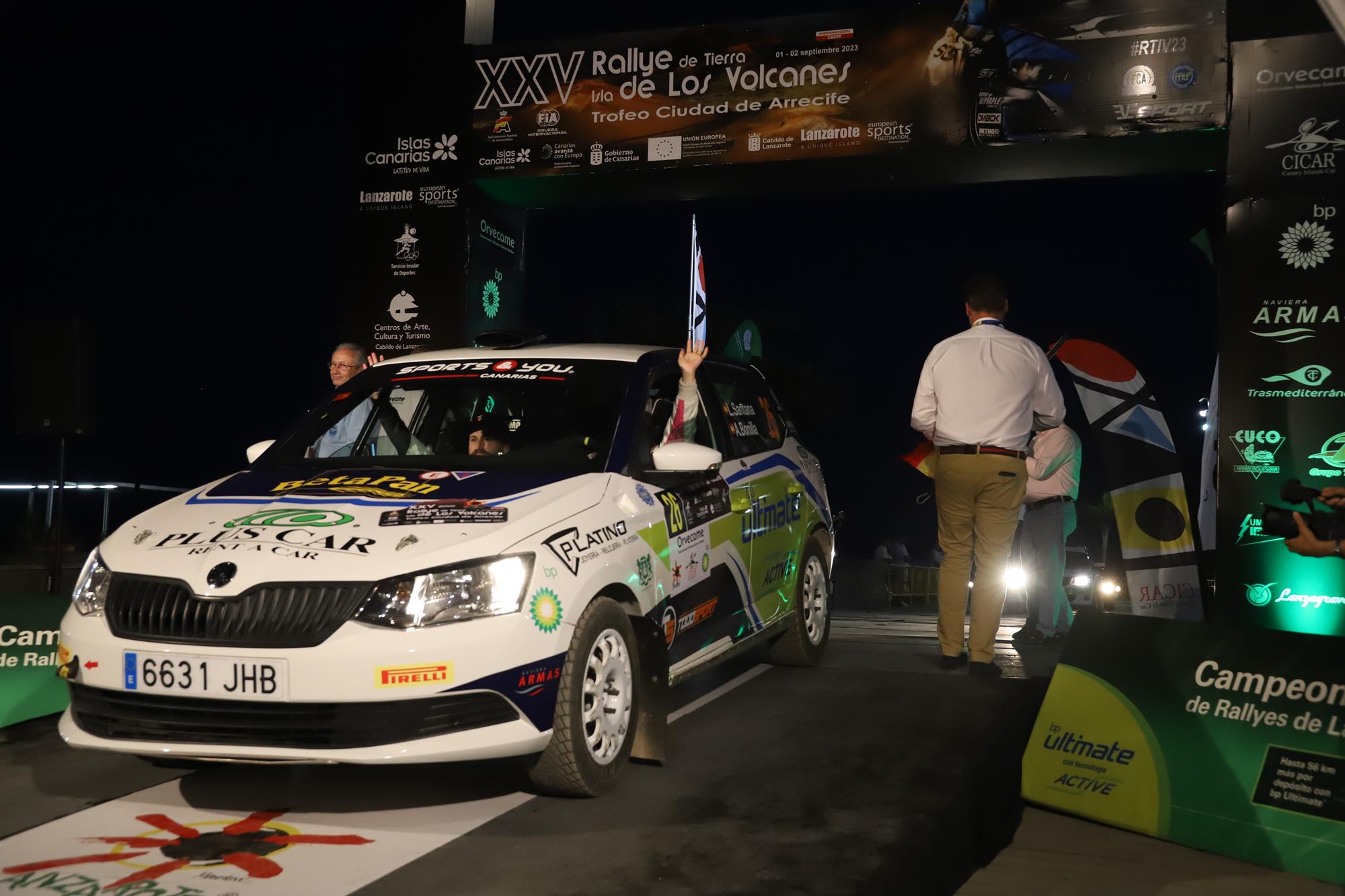 Ceremonia de salida XXV Rallye de Tierra Isla de Los Volcanes – Ciudad de Arrecife Ceremonia de salida XXV Rallye de Tierra Isla de Los Volcanes – Ciudad de Arrecife