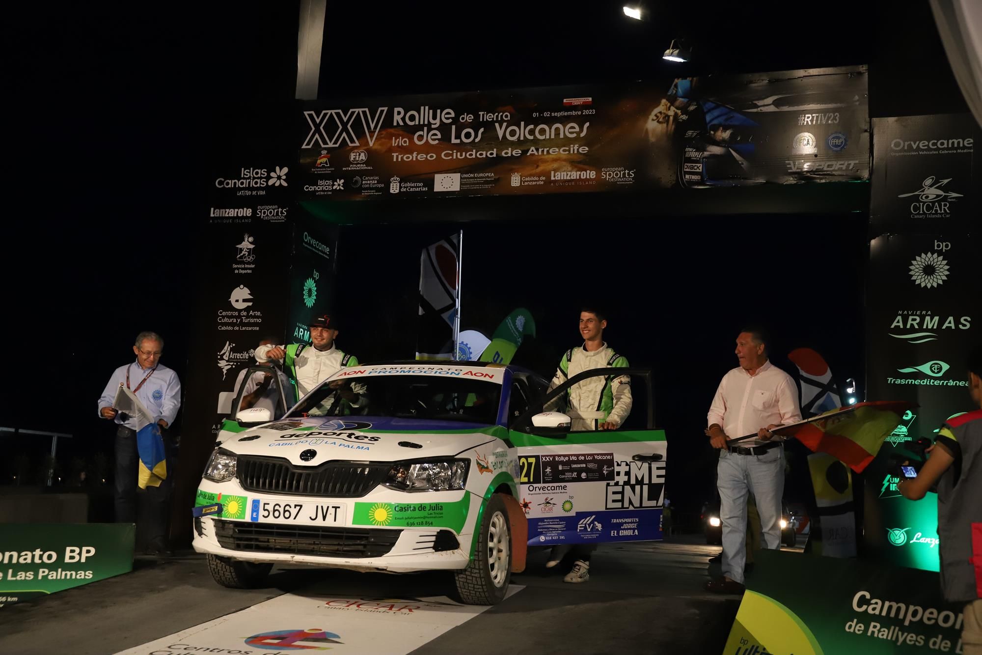 Ceremonia de salida XXV Rallye de Tierra Isla de Los Volcanes – Ciudad de Arrecife Ceremonia de salida XXV Rallye de Tierra Isla de Los Volcanes – Ciudad de Arrecife