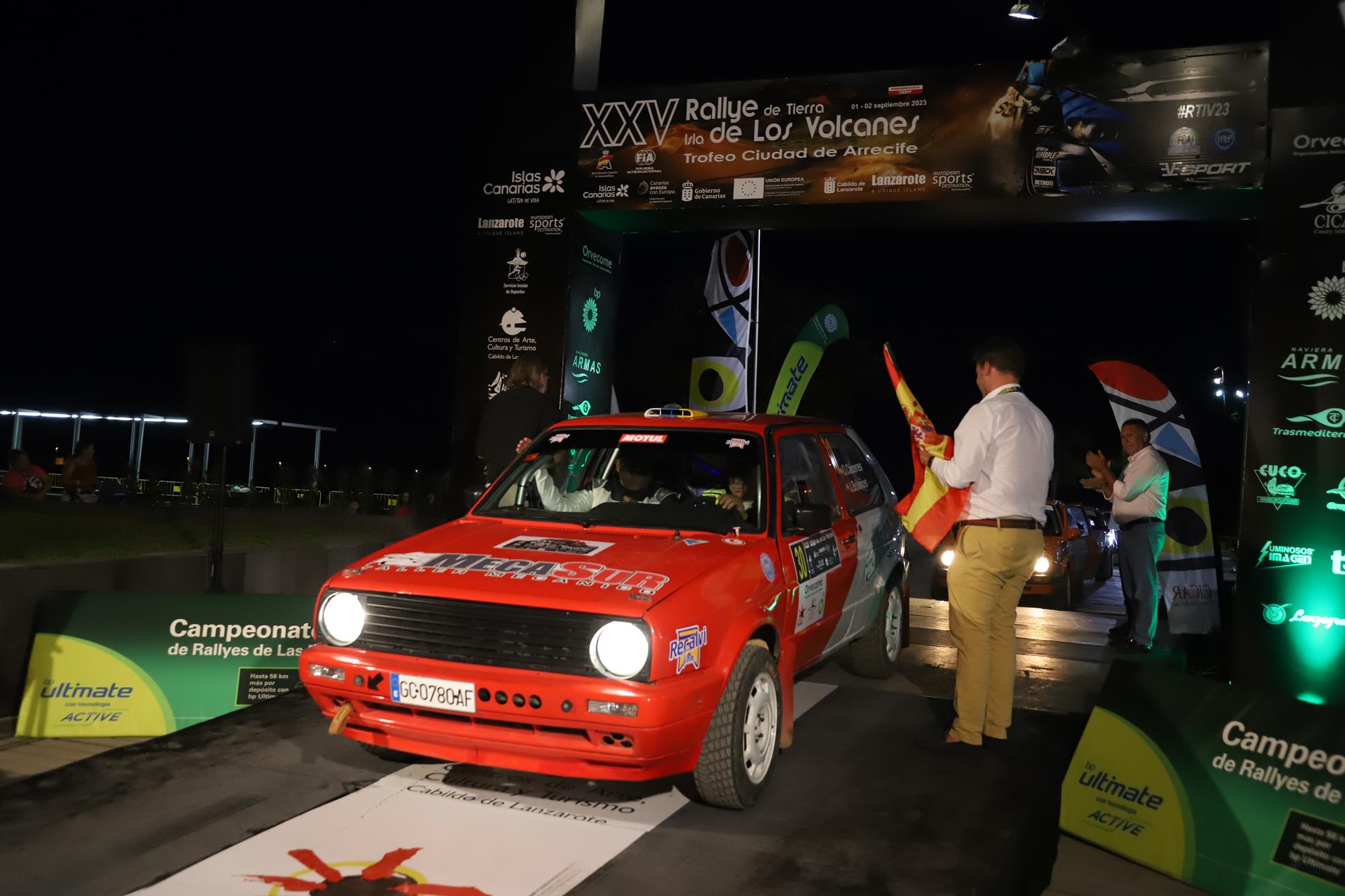 Ceremonia de salida XXV Rallye de Tierra Isla de Los Volcanes – Ciudad de Arrecife Ceremonia de salida XXV Rallye de Tierra Isla de Los Volcanes – Ciudad de Arrecife
