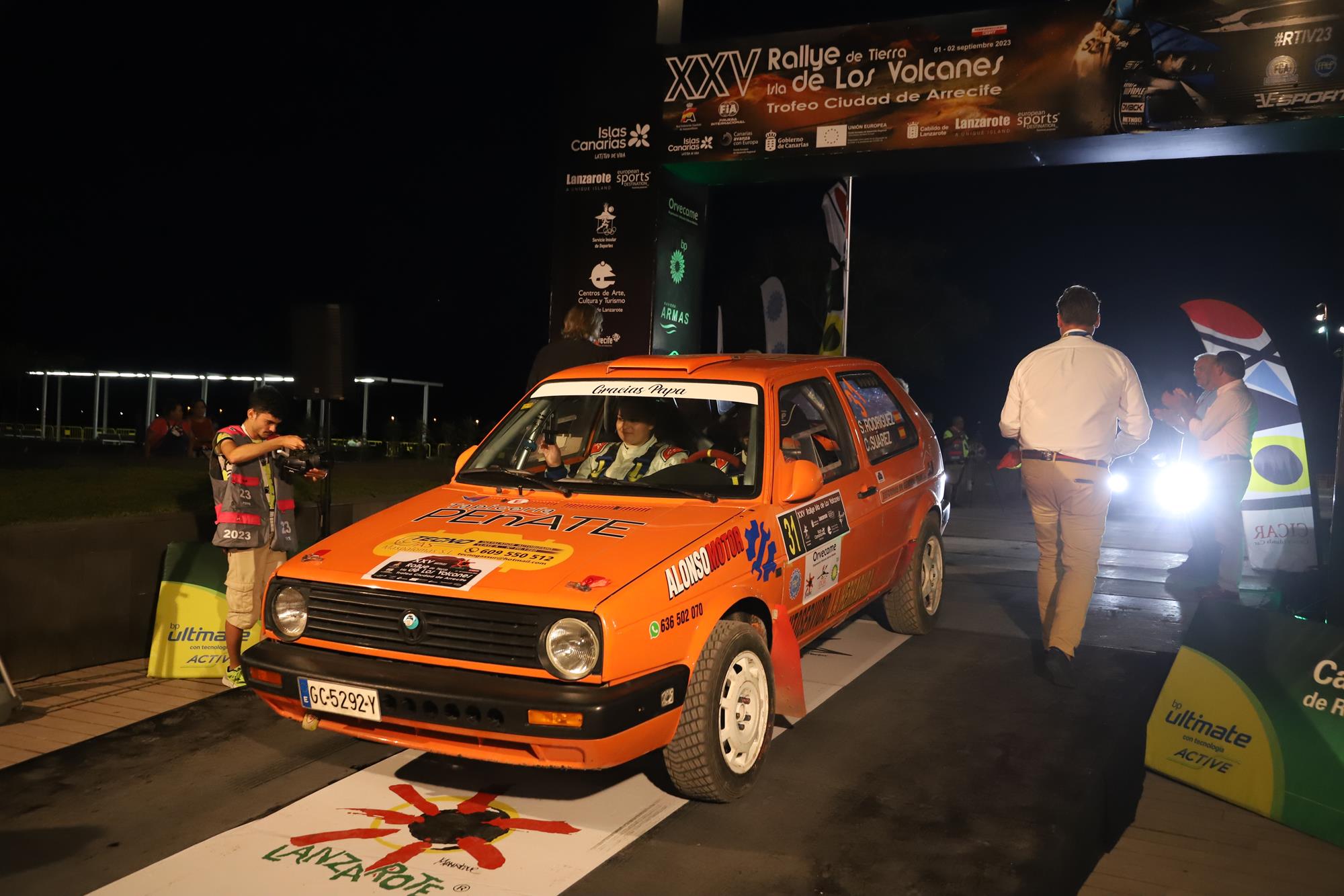 Ceremonia de salida XXV Rallye de Tierra Isla de Los Volcanes – Ciudad de Arrecife Ceremonia de salida XXV Rallye de Tierra Isla de Los Volcanes – Ciudad de Arrecife