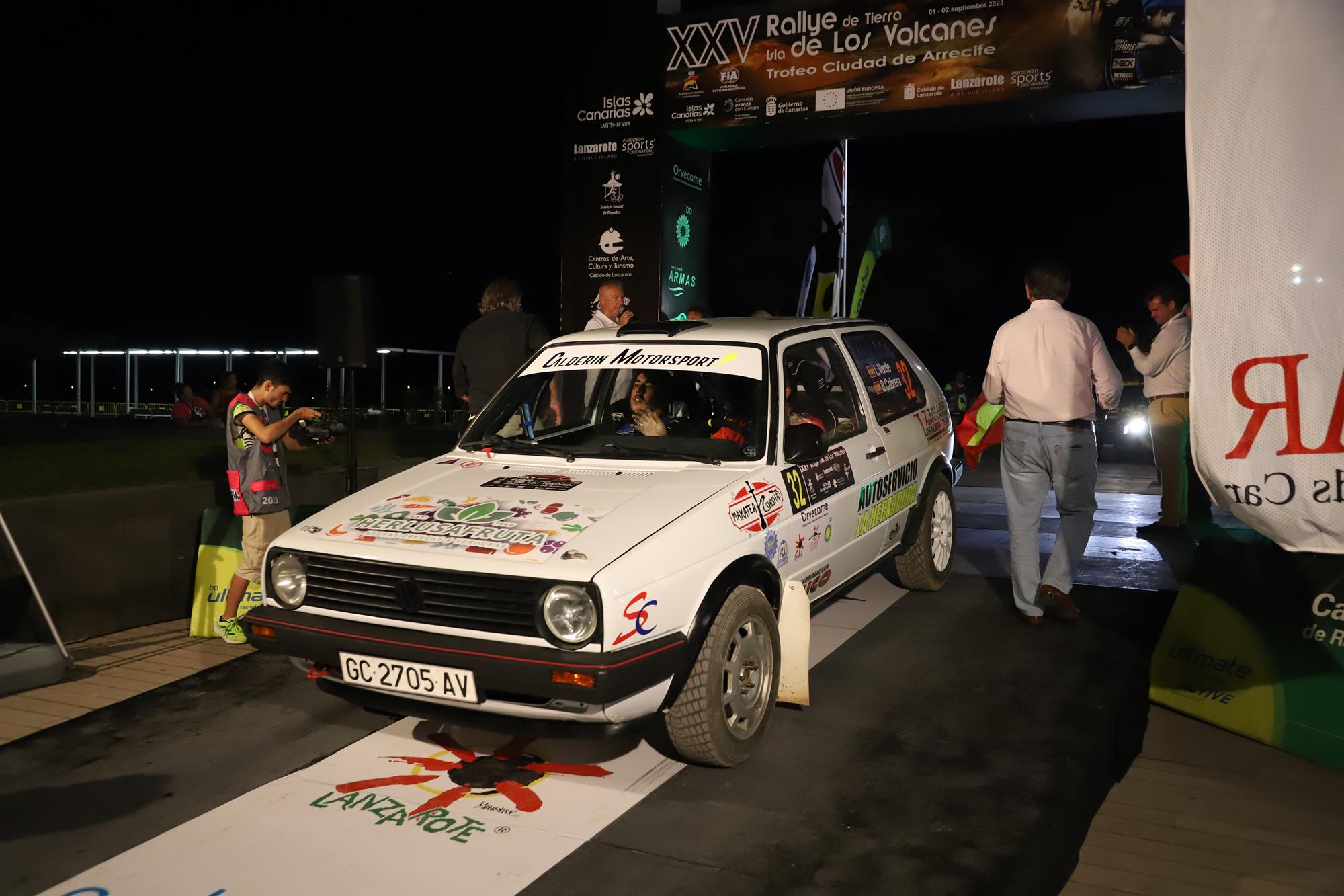 Ceremonia de salida XXV Rallye de Tierra Isla de Los Volcanes – Ciudad de Arrecife Ceremonia de salida XXV Rallye de Tierra Isla de Los Volcanes – Ciudad de Arrecife