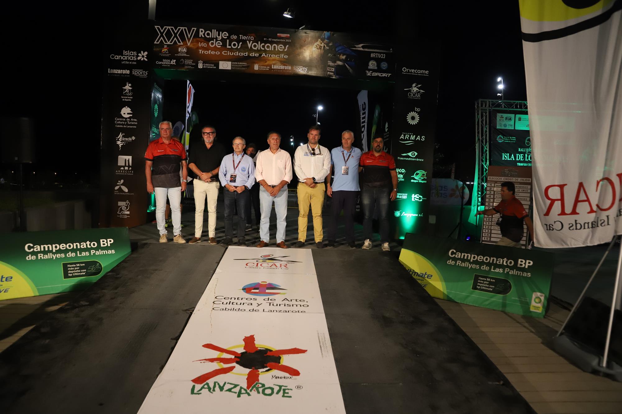 Ceremonia de salida XXV Rallye de Tierra Isla de Los Volcanes – Ciudad de Arrecife Ceremonia de salida XXV Rallye de Tierra Isla de Los Volcanes – Ciudad de Arrecife