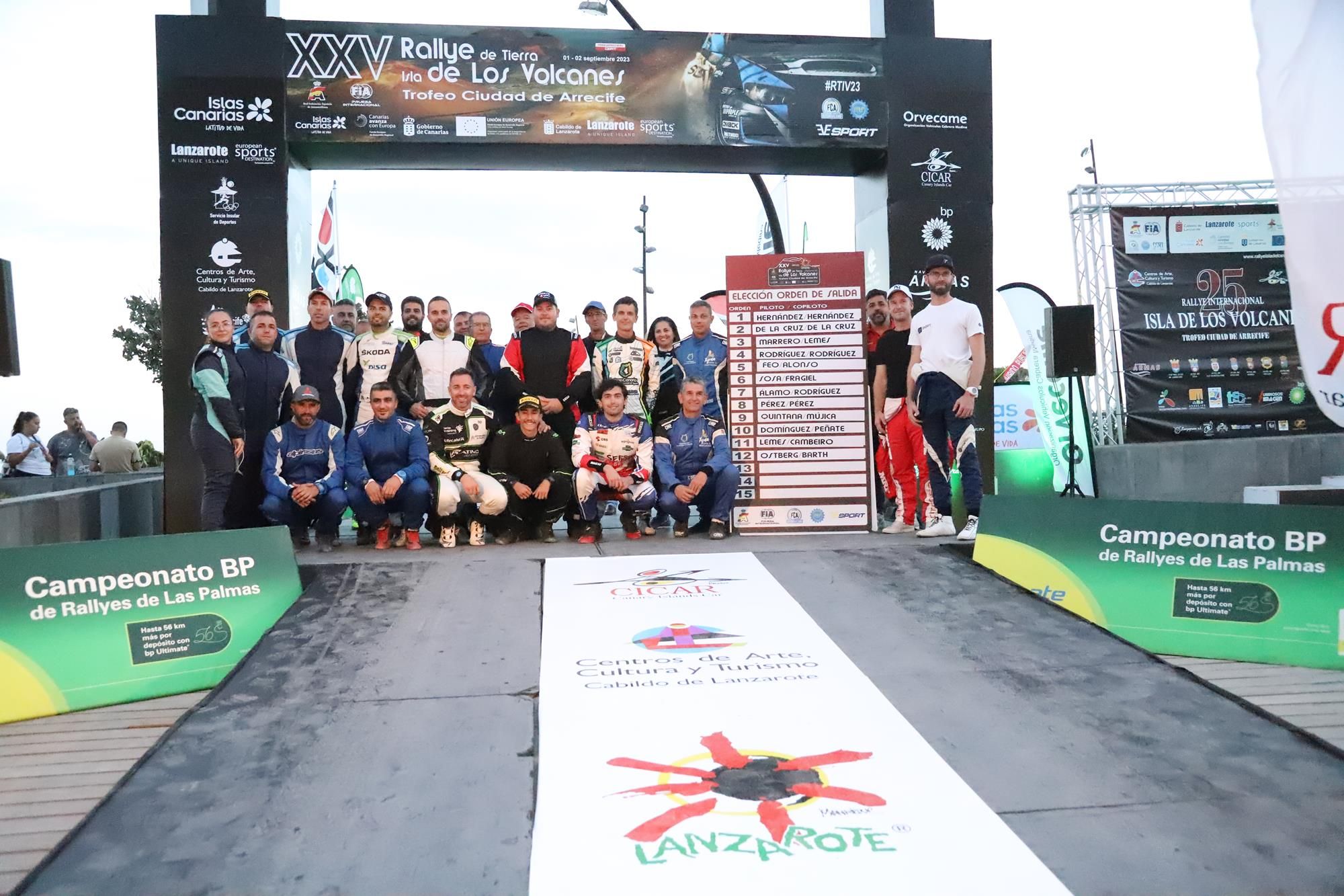 Ceremonia de salida XXV Rallye de Tierra Isla de Los Volcanes – Ciudad de Arrecife Ceremonia de salida XXV Rallye de Tierra Isla de Los Volcanes – Ciudad de Arrecife