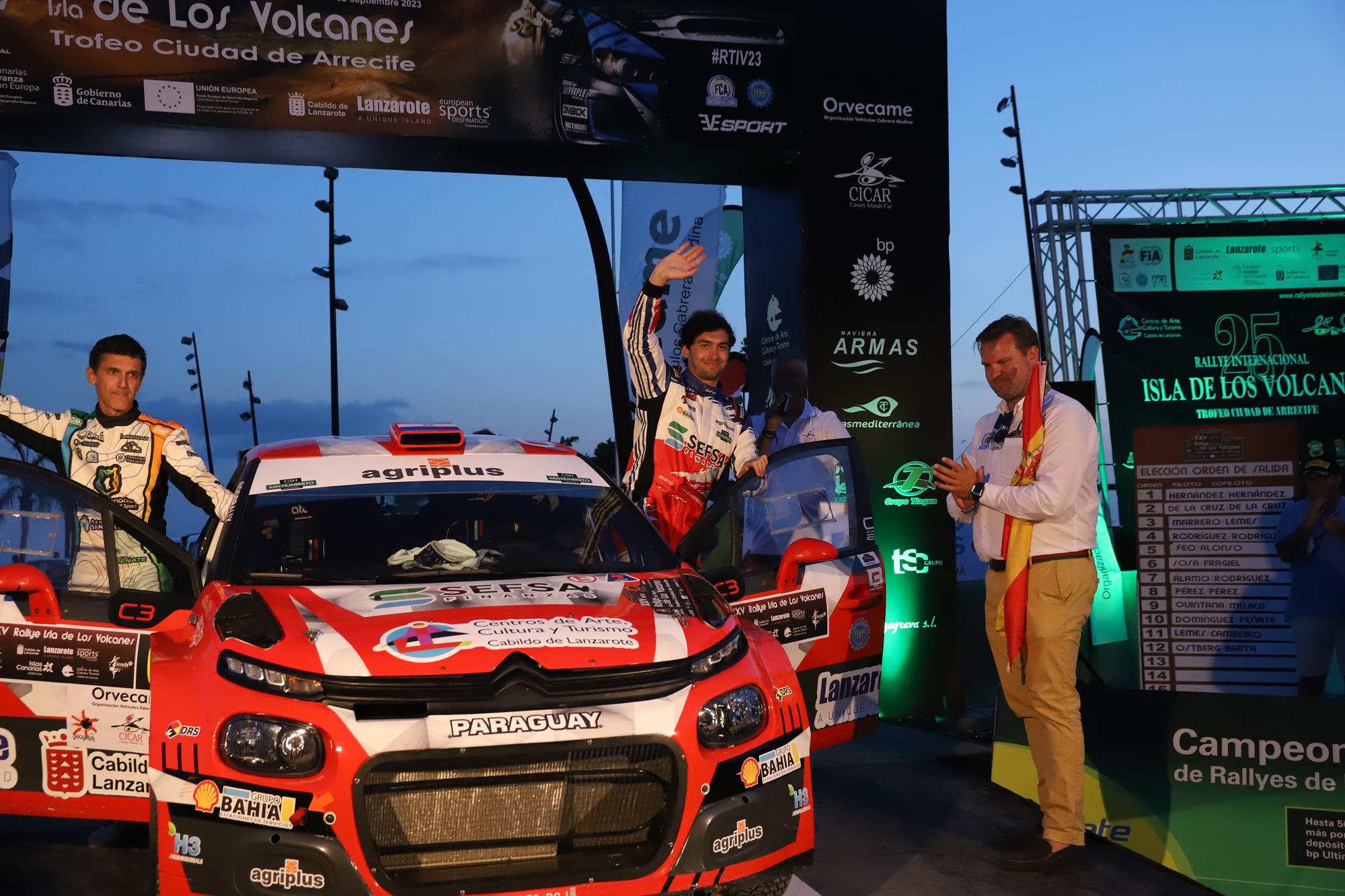 Ceremonia de salida XXV Rallye de Tierra Isla de Los Volcanes – Ciudad de Arrecife Ceremonia de salida XXV Rallye de Tierra Isla de Los Volcanes – Ciudad de Arrecife