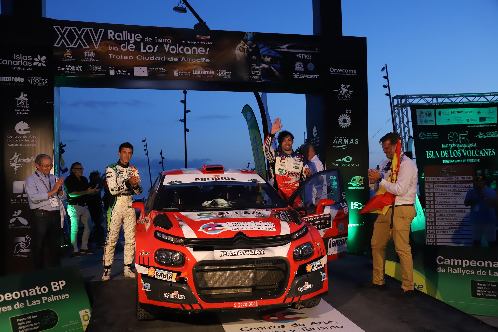 Ceremonia de salida XXV Rallye de Tierra Isla de Los Volcanes – Ciudad de Arrecife Ceremonia de salida XXV Rallye de Tierra Isla de Los Volcanes – Ciudad de Arrecife