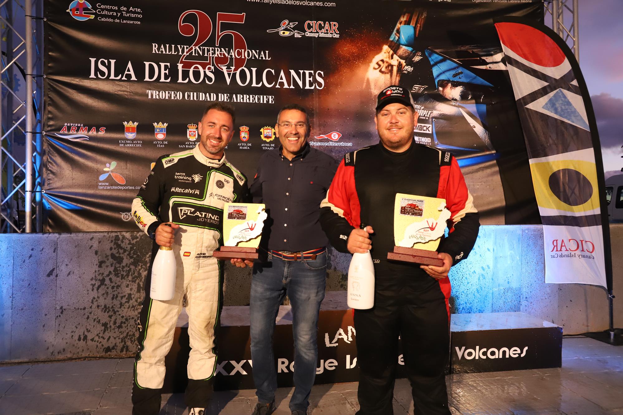 Entrega de trofeos del XXV Rallye Tierra isla de los Volcanes Entrega de trofeos del XXV Rallye Tierra isla de los Volcanes