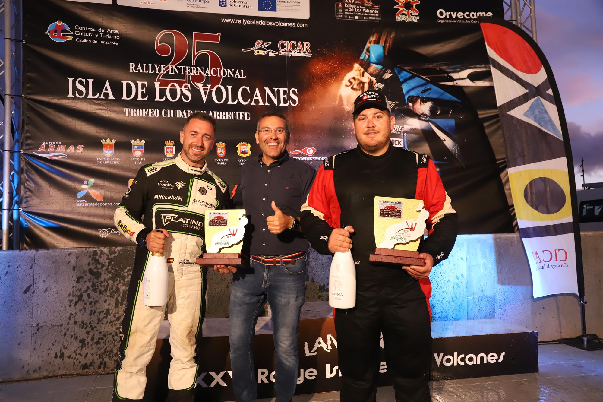 Entrega de trofeos del XXV Rallye Tierra isla de los Volcanes Entrega de trofeos del XXV Rallye Tierra isla de los Volcanes