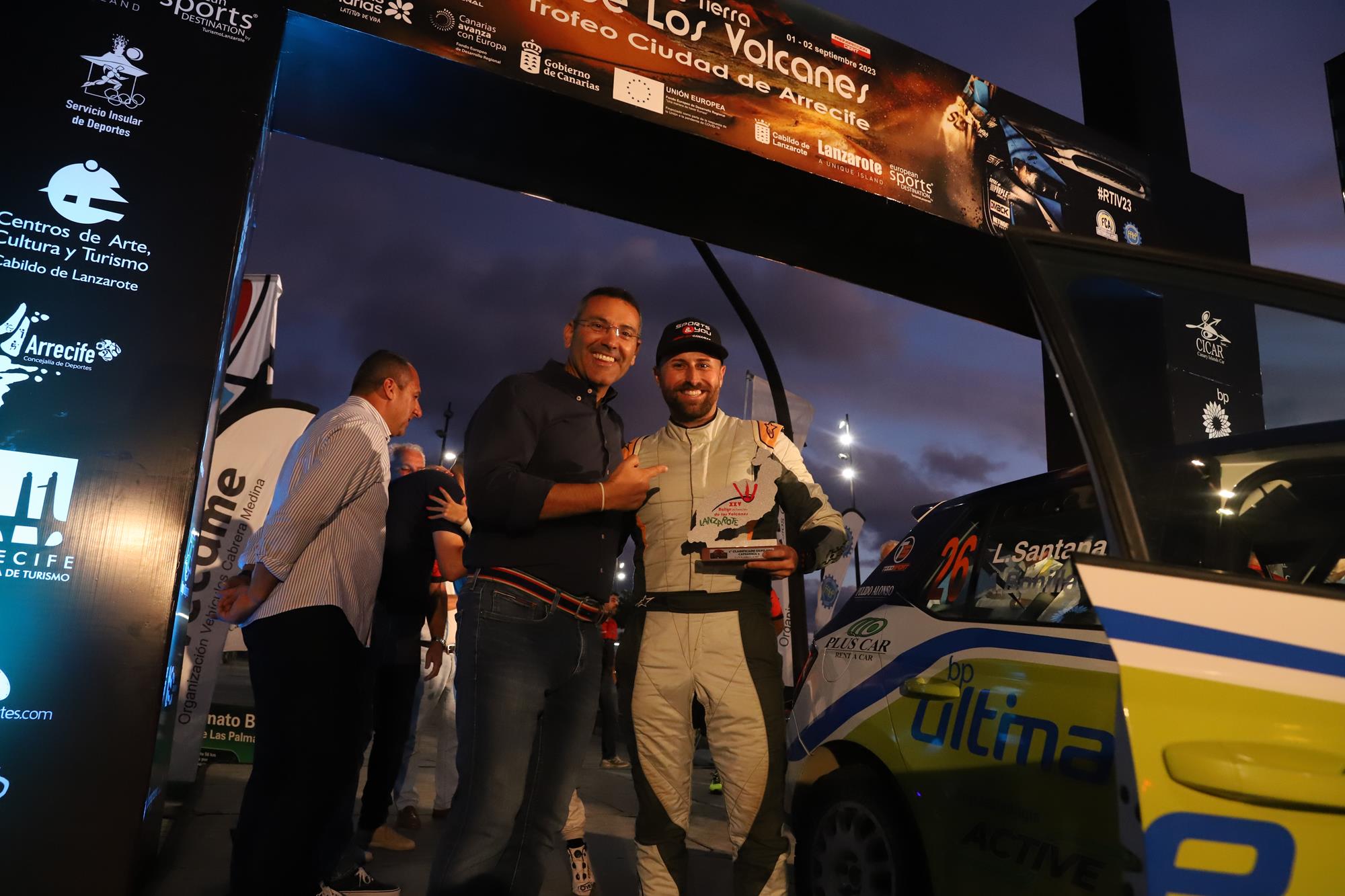 Entrega de trofeos del XXV Rallye Tierra isla de los Volcanes Entrega de trofeos del XXV Rallye Tierra isla de los Volcanes