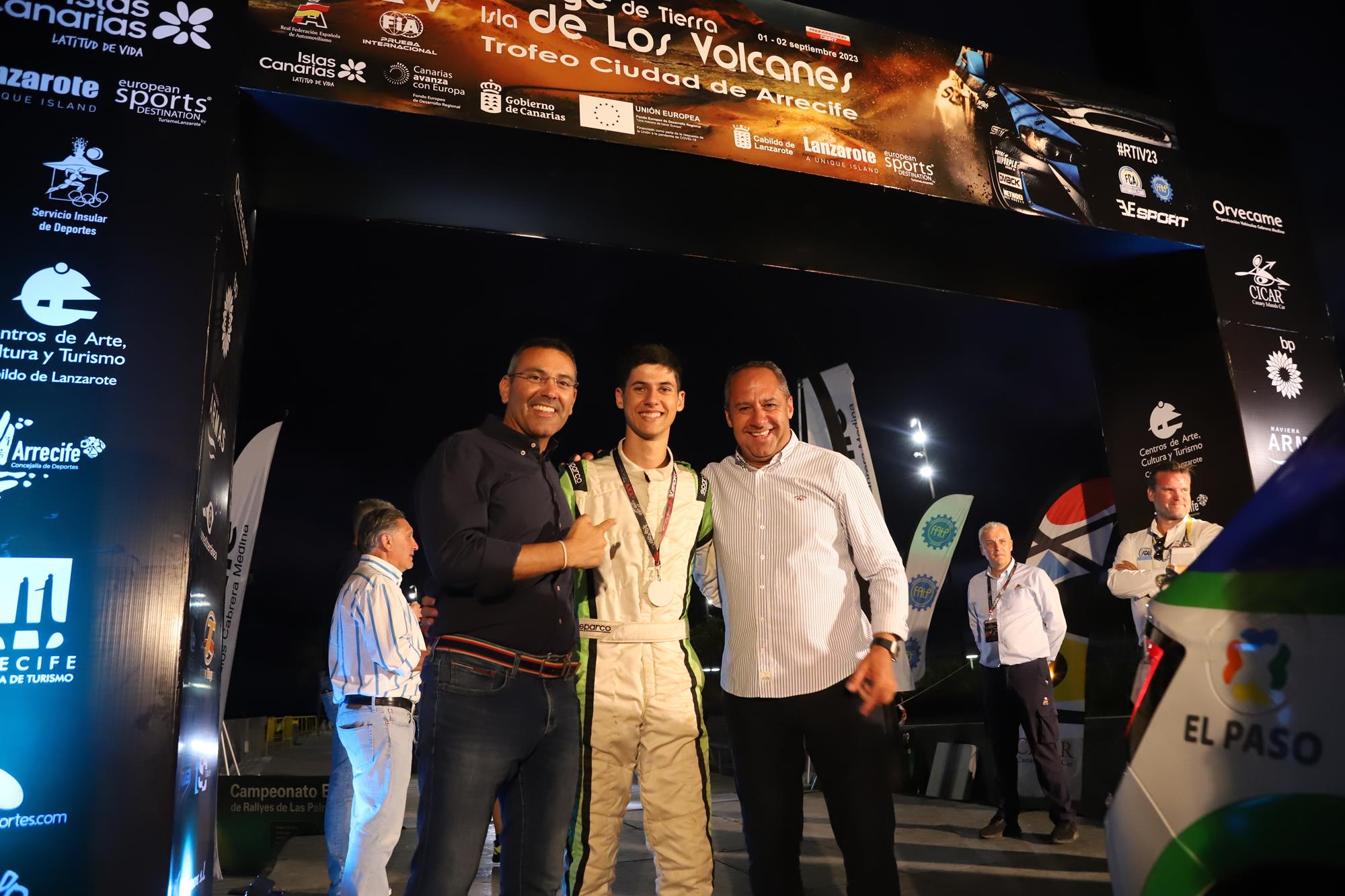 Entrega de trofeos del XXV Rallye Tierra isla de los Volcanes Entrega de trofeos del XXV Rallye Tierra isla de los Volcanes