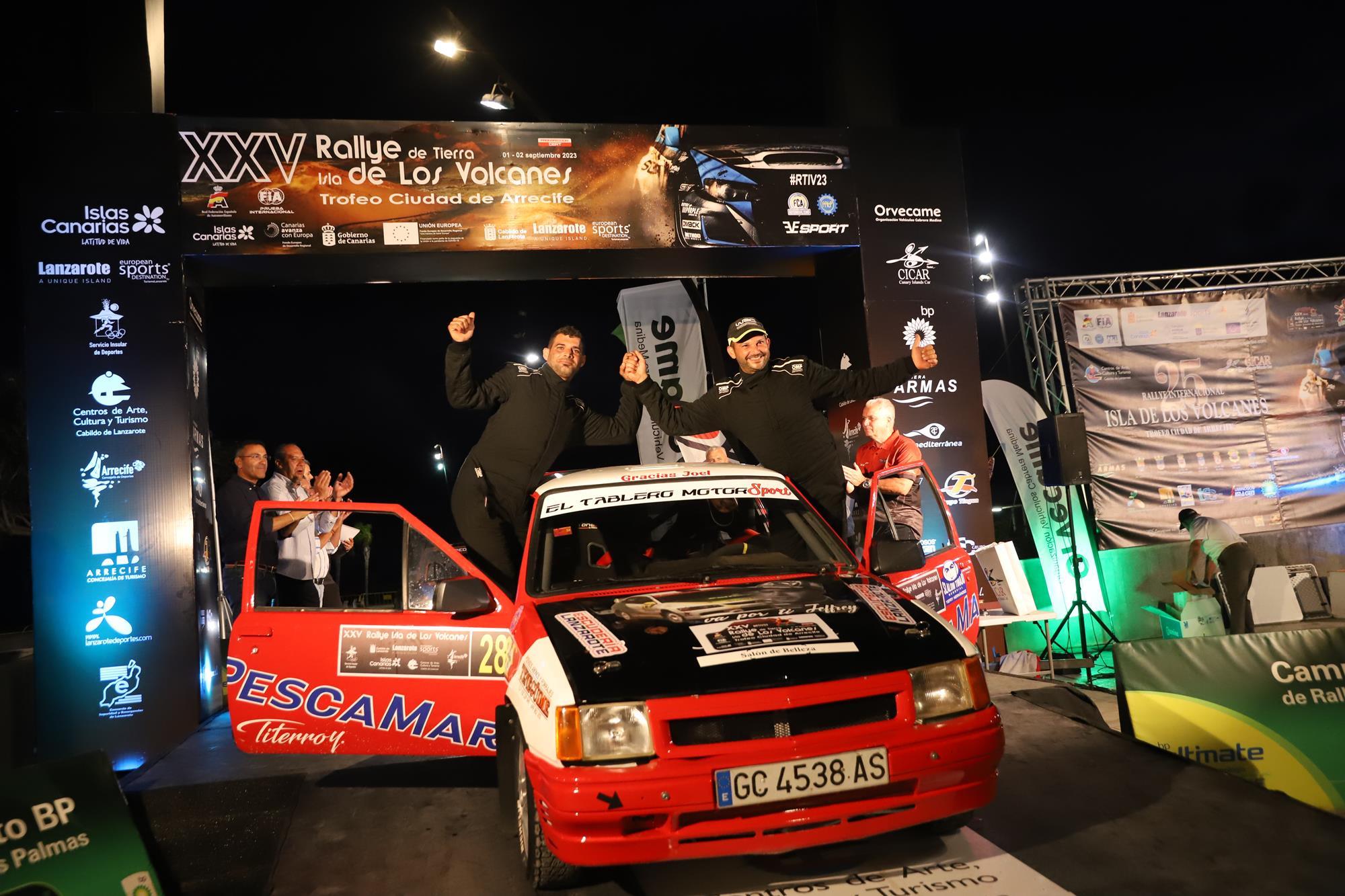 Entrega de trofeos del XXV Rallye Tierra isla de los Volcanes Entrega de trofeos del XXV Rallye Tierra isla de los Volcanes