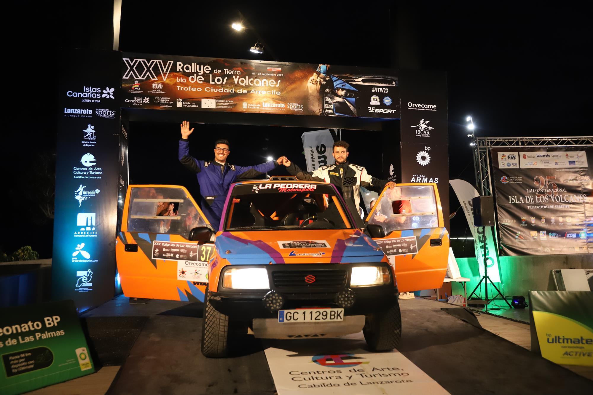 Entrega de trofeos del XXV Rallye Tierra isla de los Volcanes Entrega de trofeos del XXV Rallye Tierra isla de los Volcanes