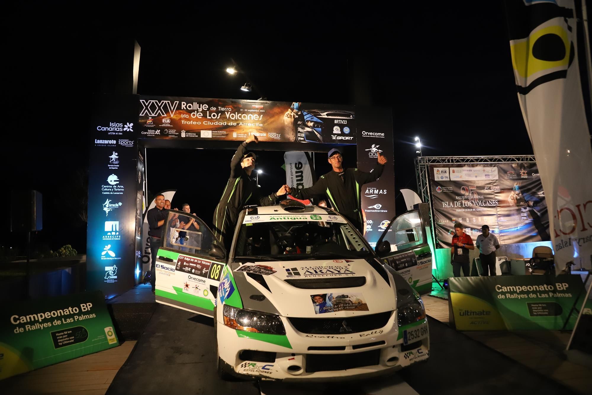 Entrega de trofeos del XXV Rallye Tierra isla de los Volcanes Entrega de trofeos del XXV Rallye Tierra isla de los Volcanes