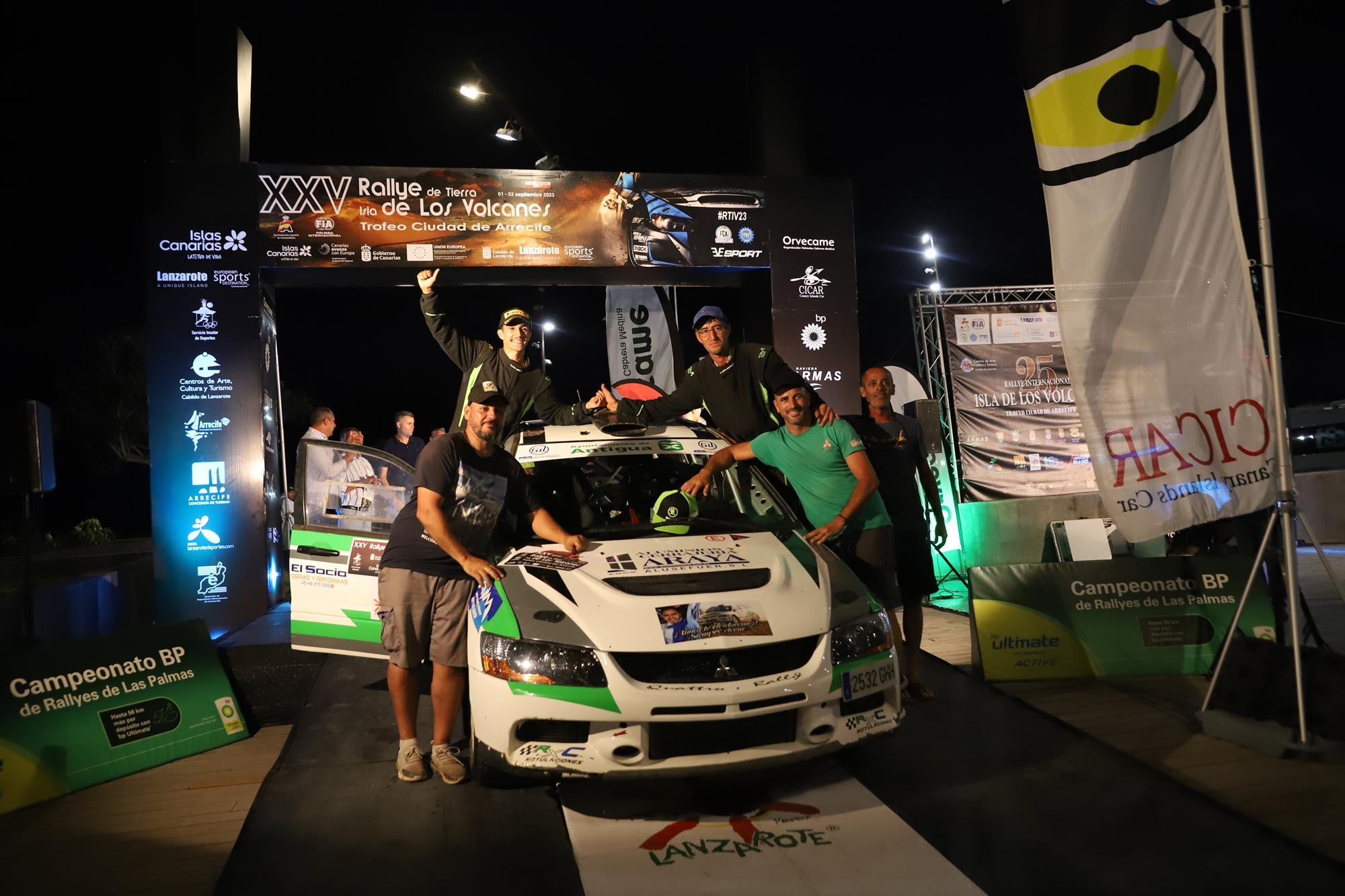 Entrega de trofeos del XXV Rallye Tierra isla de los Volcanes Entrega de trofeos del XXV Rallye Tierra isla de los Volcanes