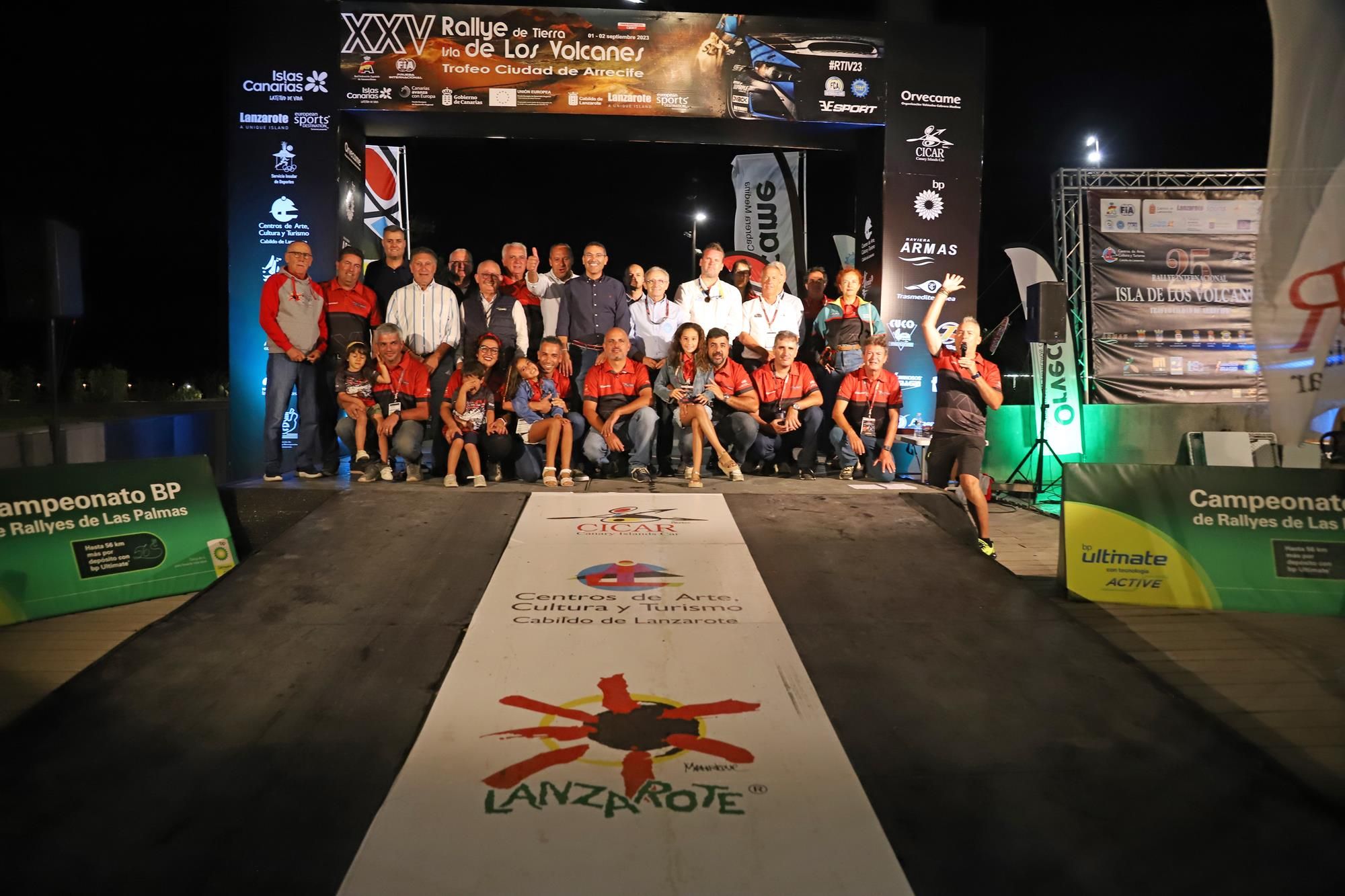 Entrega de trofeos del XXV Rallye Tierra isla de los Volcanes Entrega de trofeos del XXV Rallye Tierra isla de los Volcanes