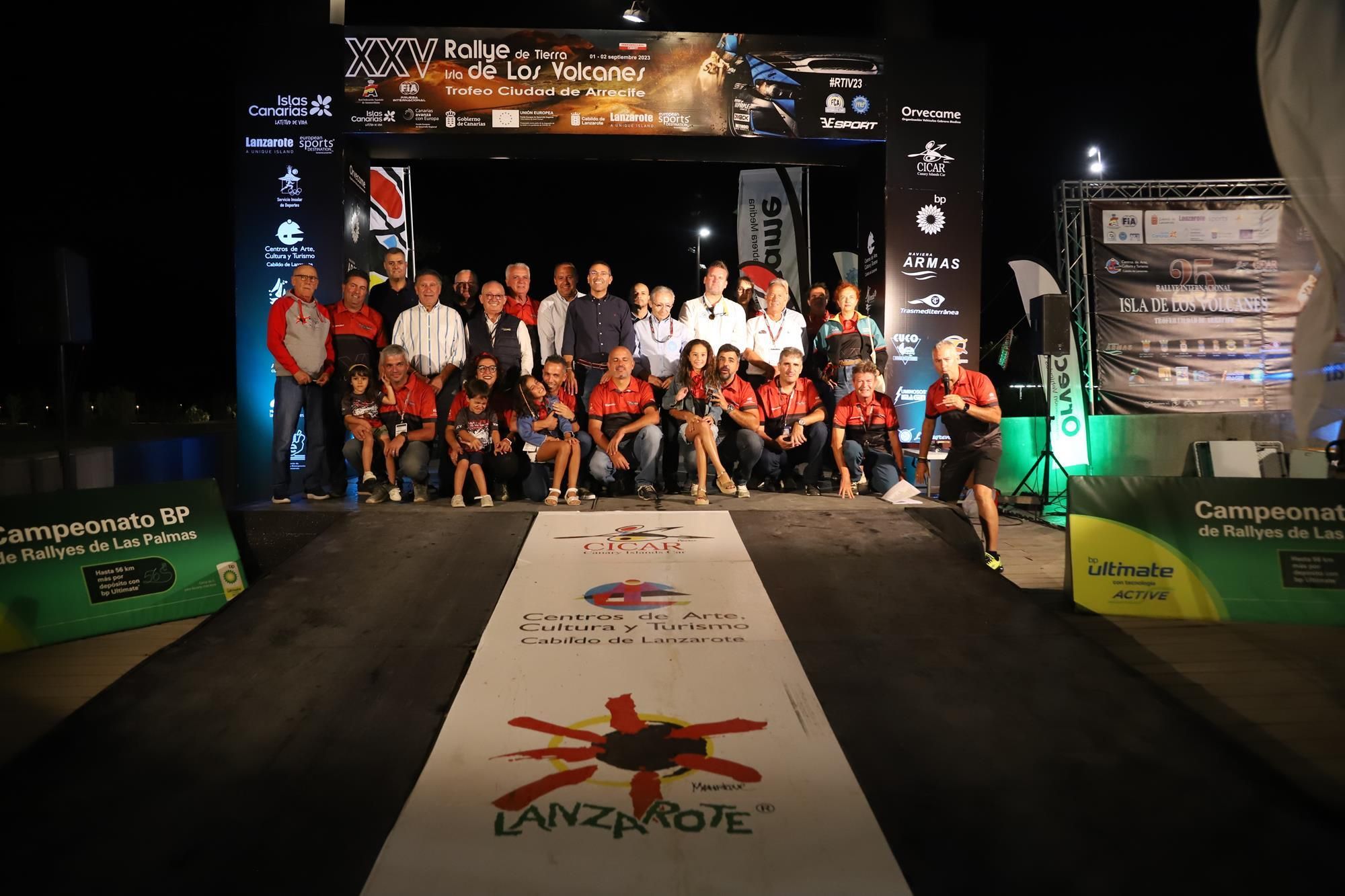 Entrega de trofeos del XXV Rallye Tierra isla de los Volcanes Entrega de trofeos del XXV Rallye Tierra isla de los Volcanes