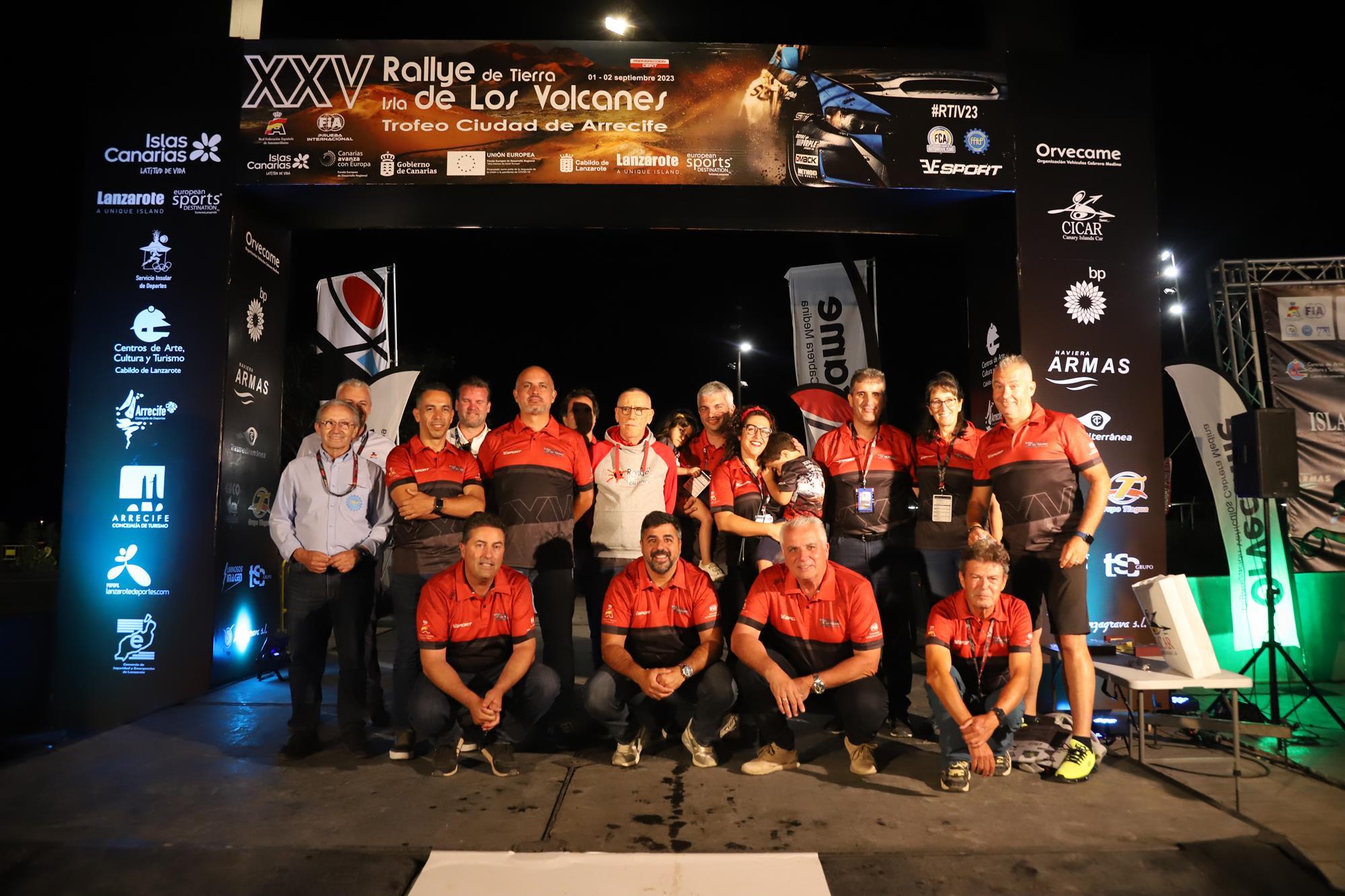 Entrega de trofeos del XXV Rallye Tierra isla de los Volcanes Entrega de trofeos del XXV Rallye Tierra isla de los Volcanes