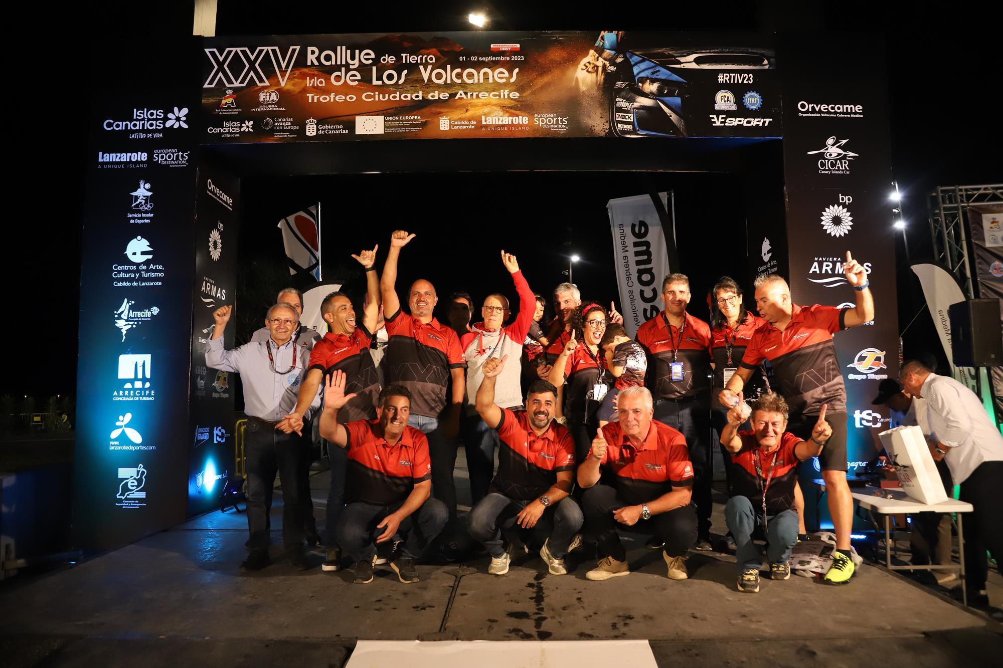 Entrega de trofeos del XXV Rallye Tierra isla de los Volcanes Entrega de trofeos del XXV Rallye Tierra isla de los Volcanes