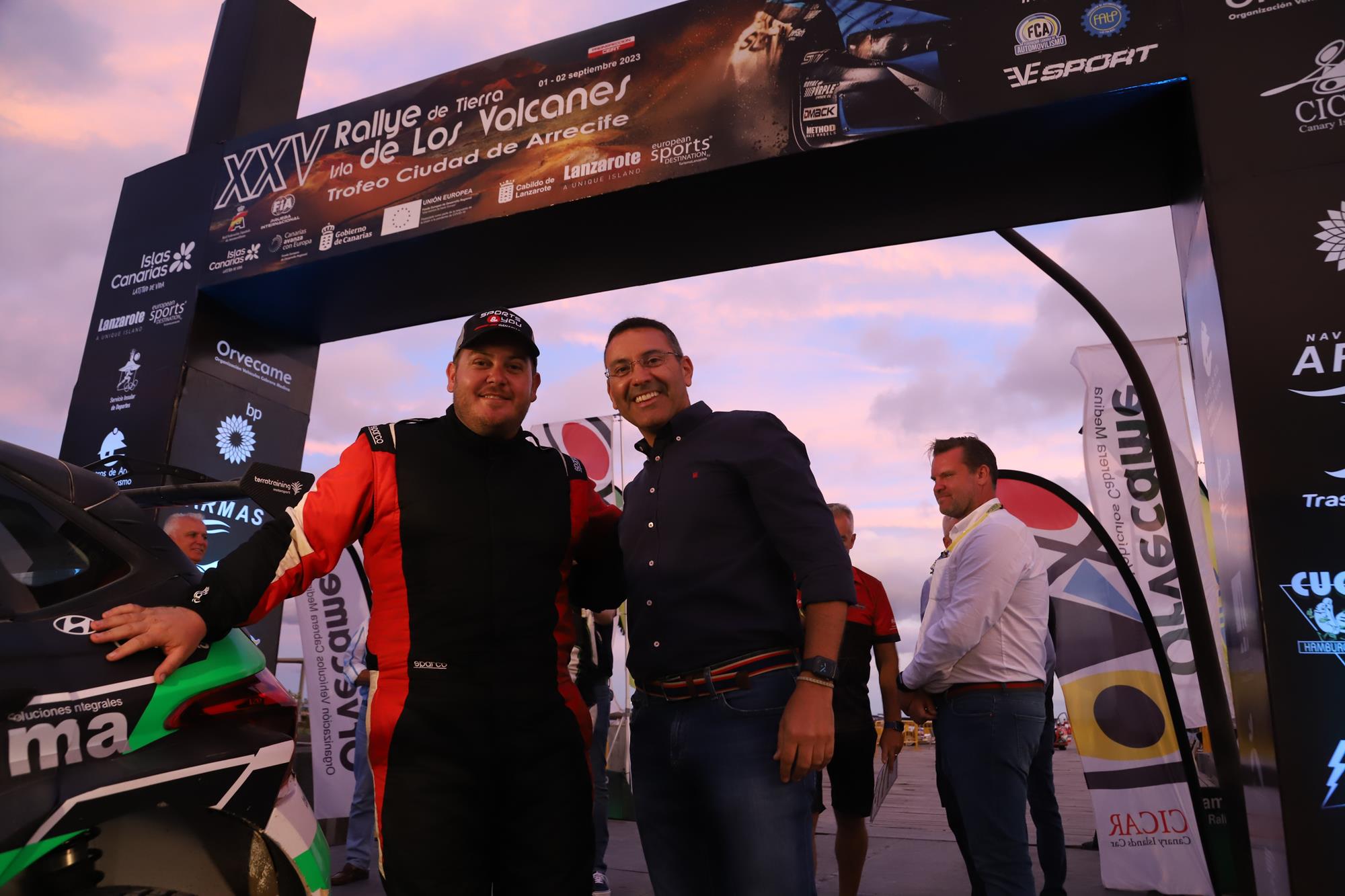 Entrega de trofeos del XXV Rallye Tierra isla de los Volcanes Entrega de trofeos del XXV Rallye Tierra isla de los Volcanes