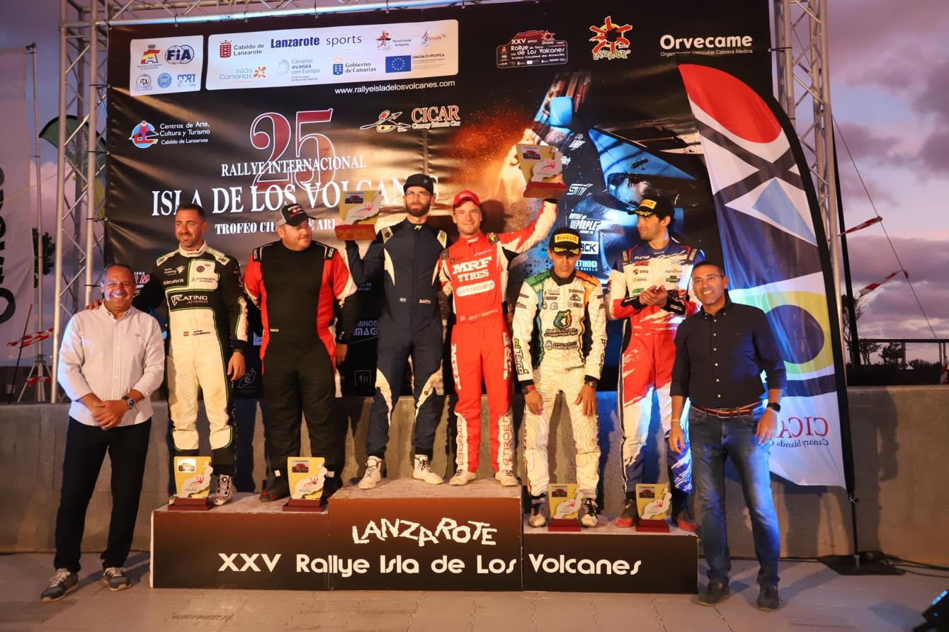 Entrega de trofeos del XXV rallye Tierra