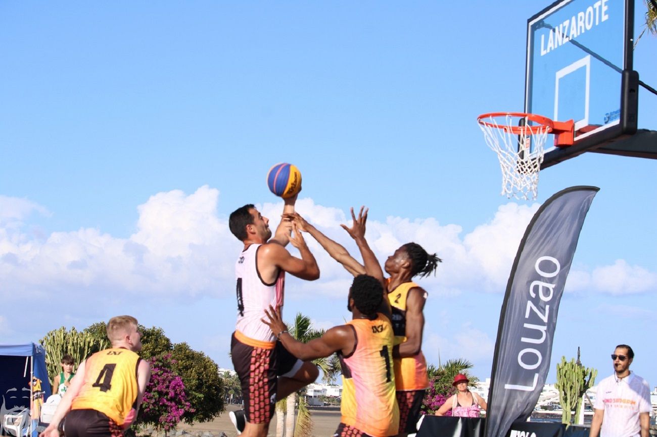 El baloncesto del 3x3 'FIBA Under the Rim Lanzarote' 