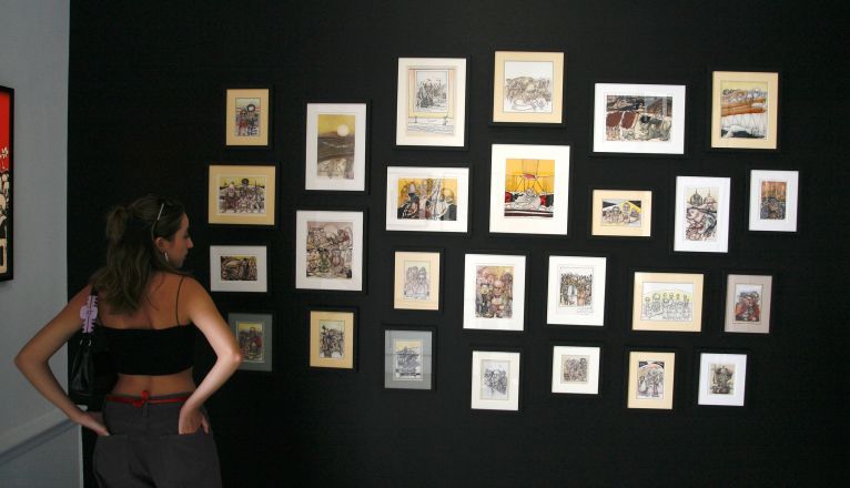 Exposición 'Contra el olvido' en Arrecife del dibujante y pintor Santiago Alemán. Foto: José Luis Carrasco.
