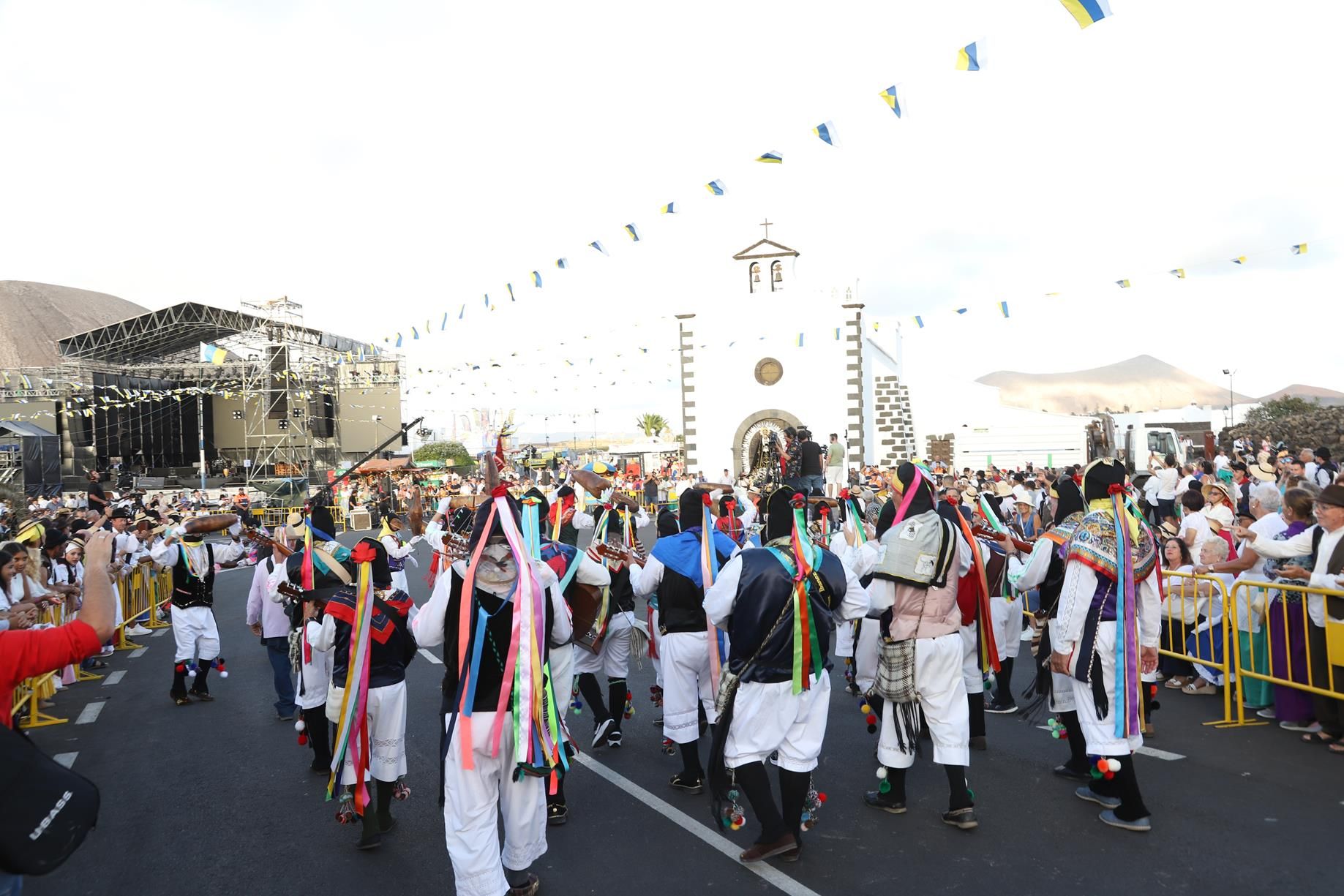 Ofrenda floral a la Virgen de Los Dolores, 2023