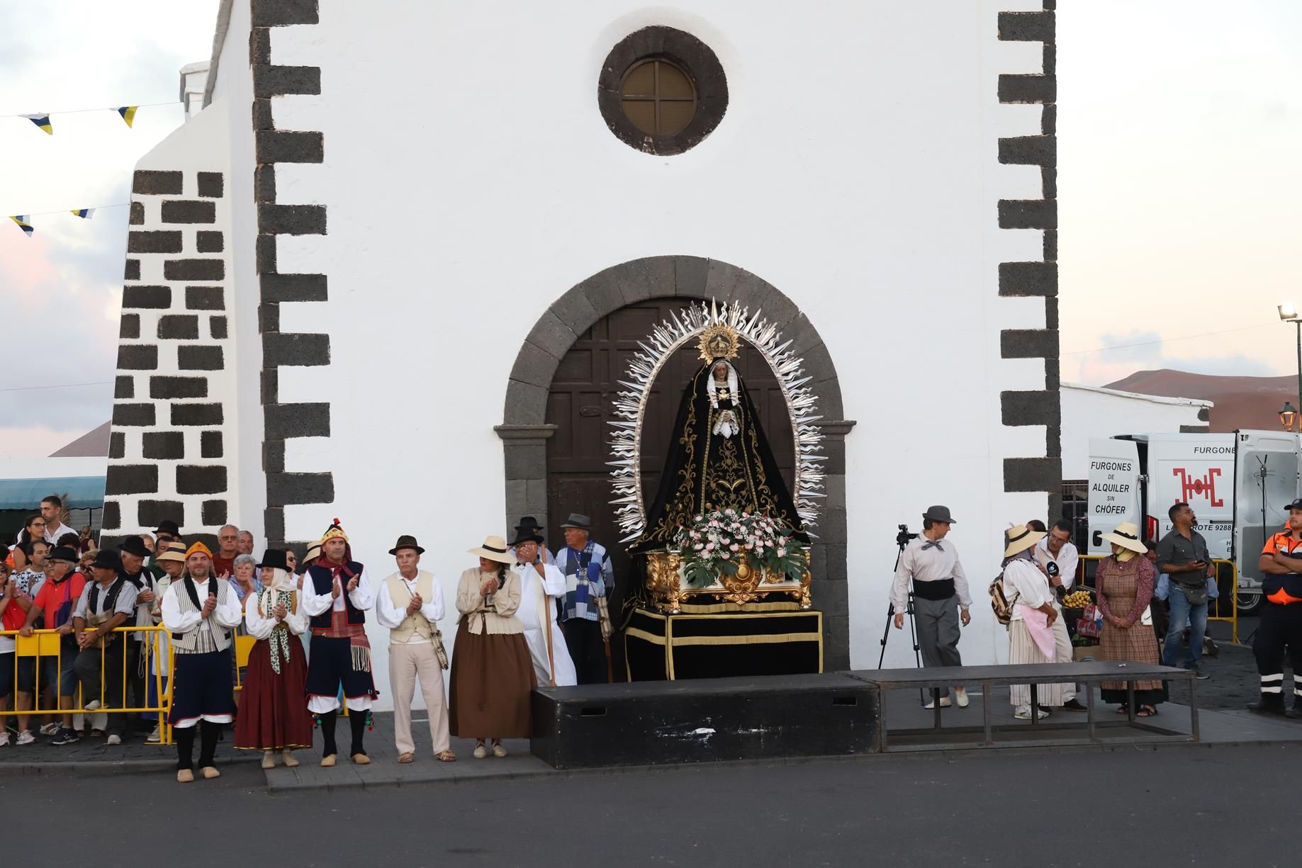 Ofrenda floral a la Virgen de Los Dolores, 2023
