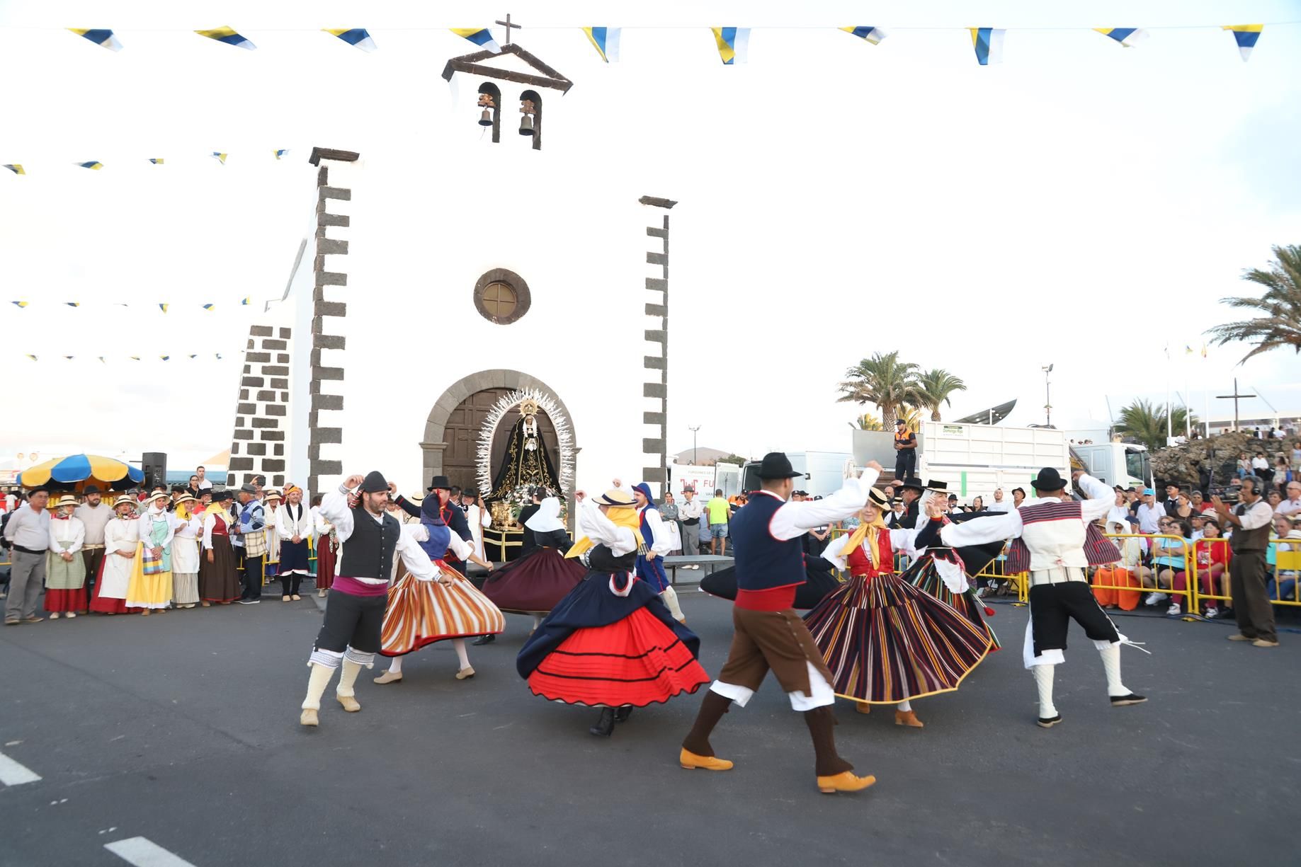 Ofrenda floral a la Virgen de Los Dolores, 2023
