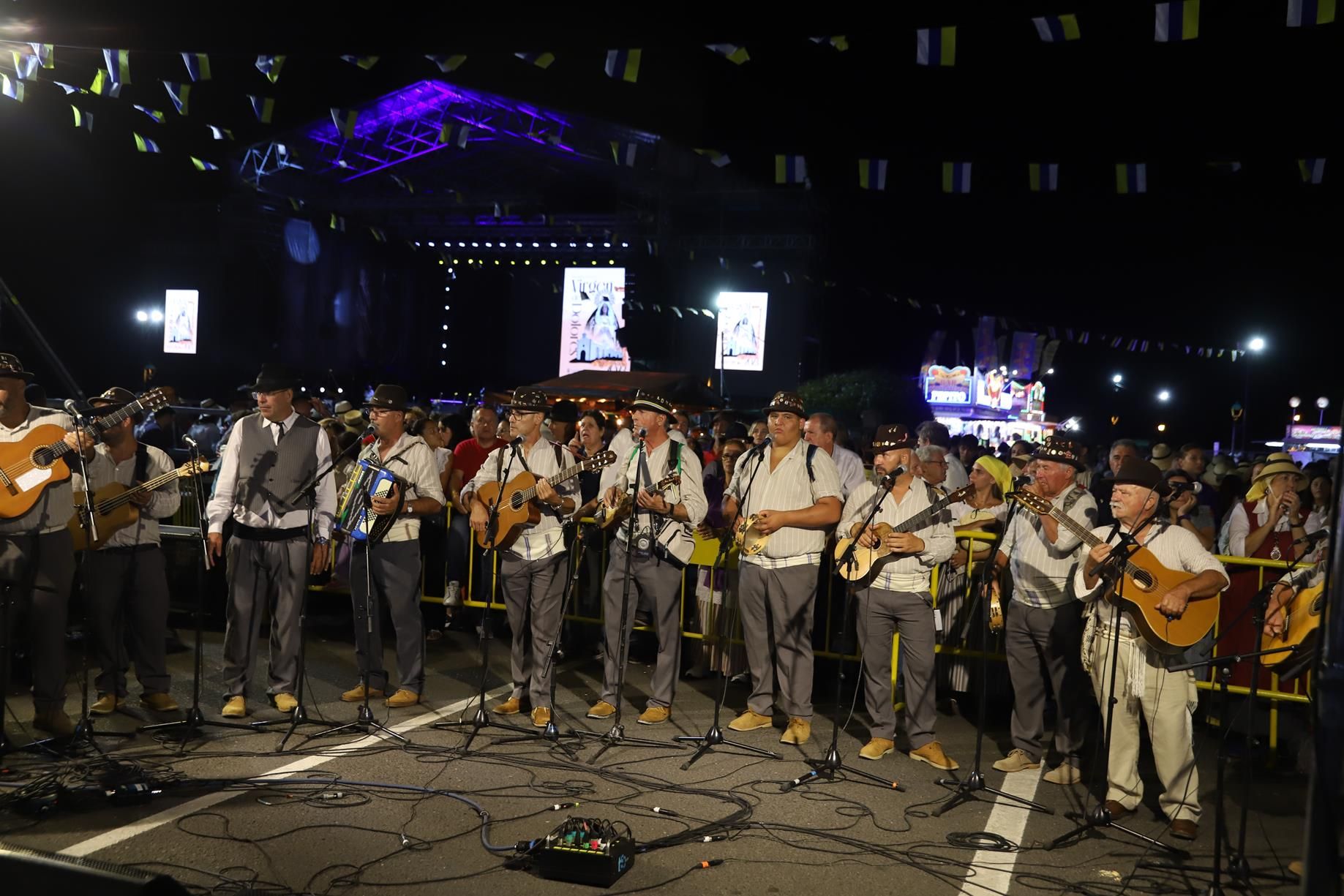 Ofrenda floral a la Virgen de Los Dolores, 2023