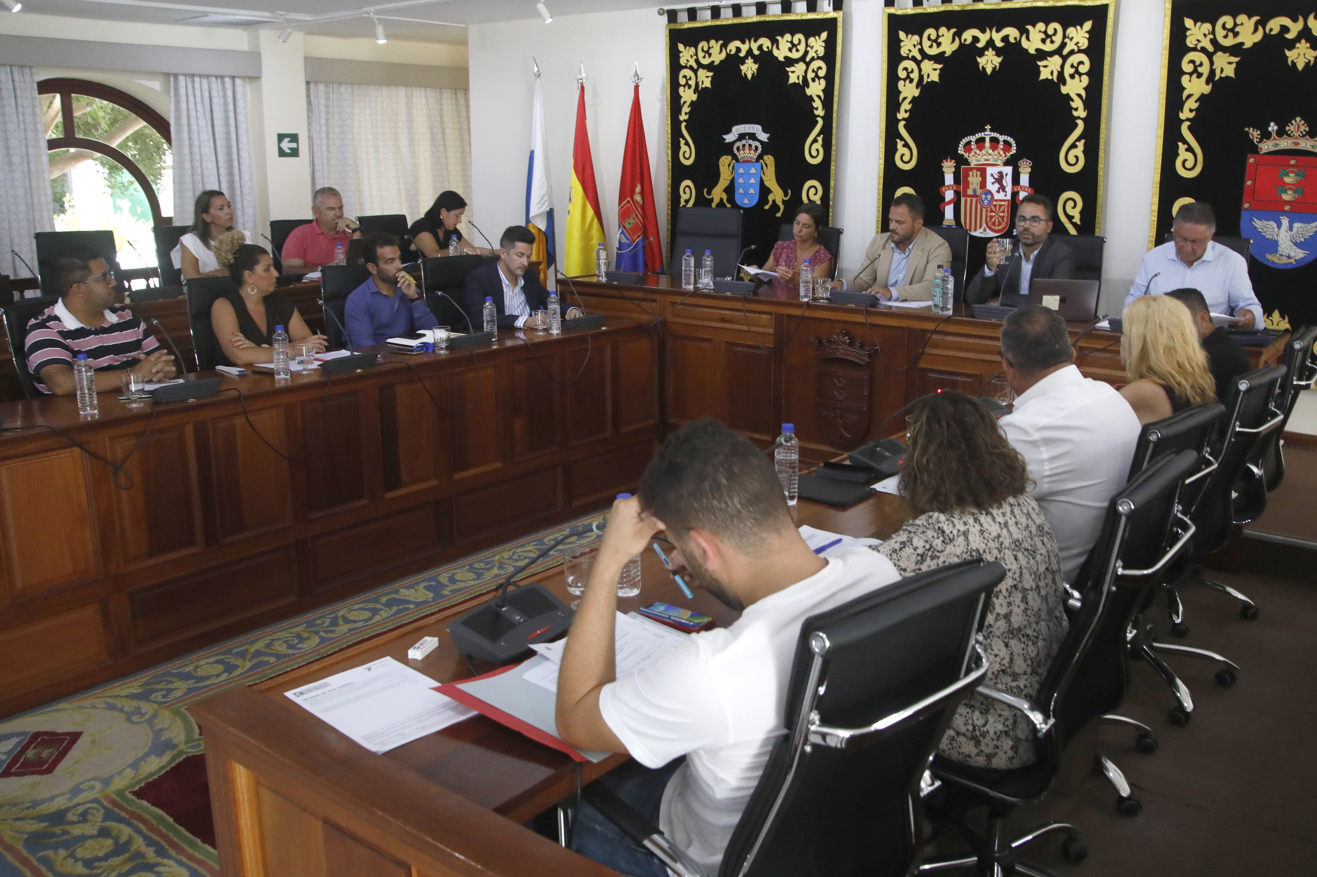 Pleno del Ayuntamiento de Arrecife el pasado lunes 11 de septiembre. Foto: José Luis Carrasco.