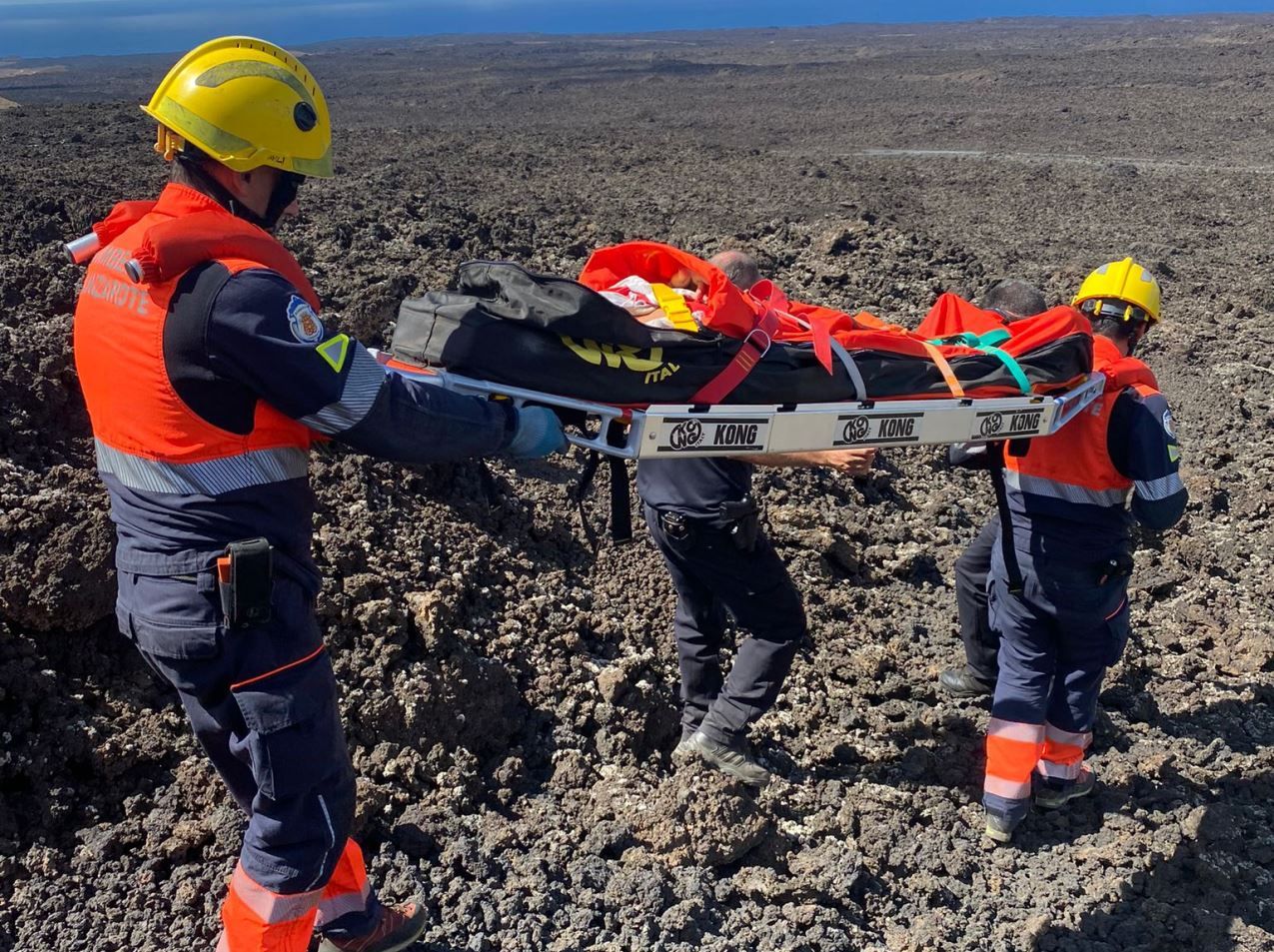 Rescate de una senderista accidentada en Caldera Blanca