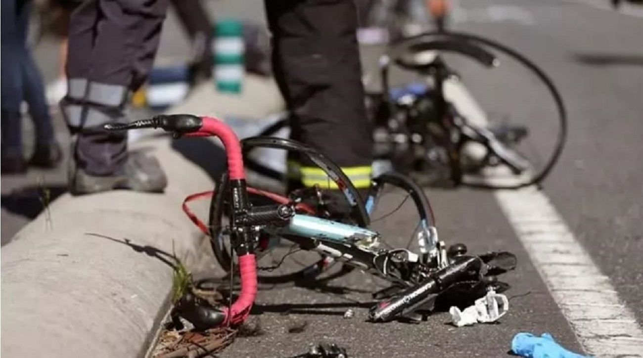 La bicicleta tras el accidente en Tías