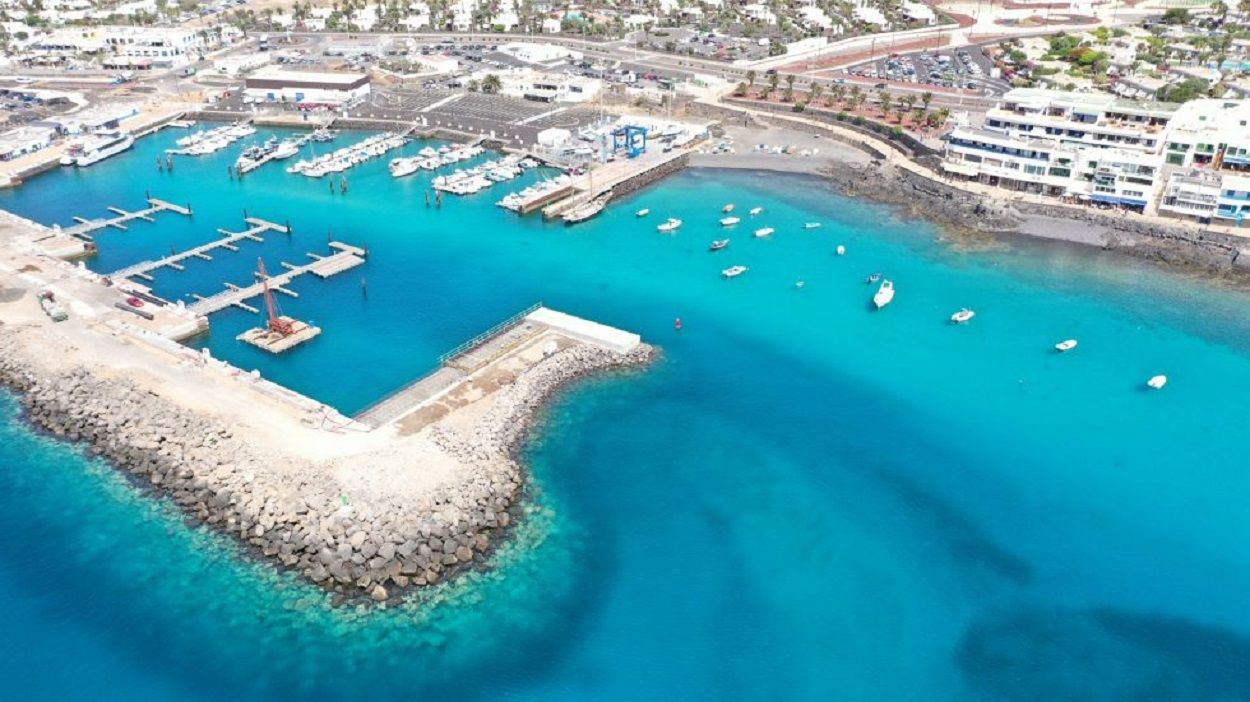 Puerto de Playa Blanca