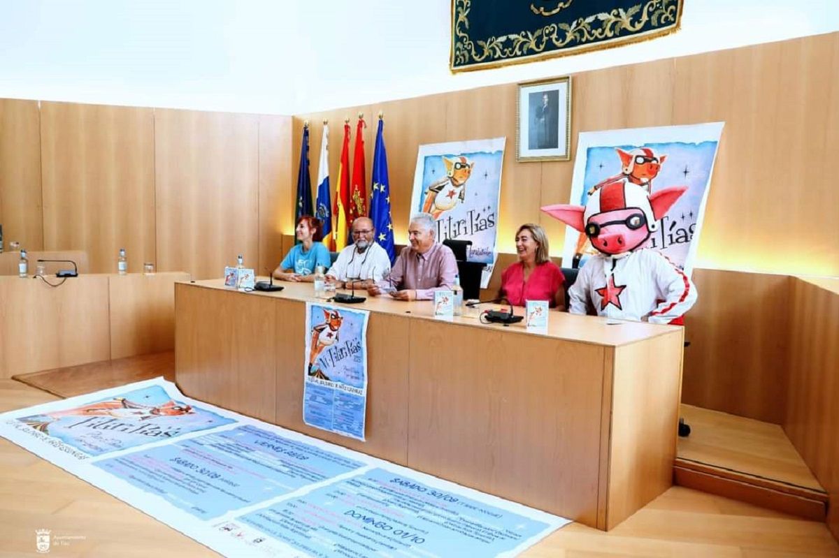 La presentación del festival solidario de 'Artes Escénicas Titiritías' con José Juan Cruz