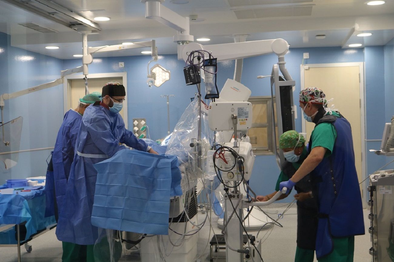 Intervención en la Unidad de Hemodinámica en el hospital Molina Orosa