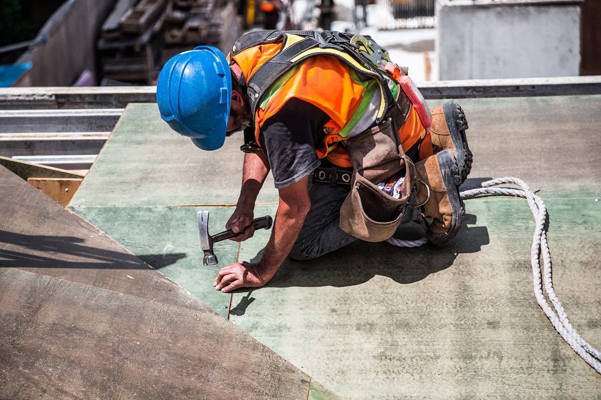 Trabajador de la construcción en una imagen de archivo. Seguridad Social.