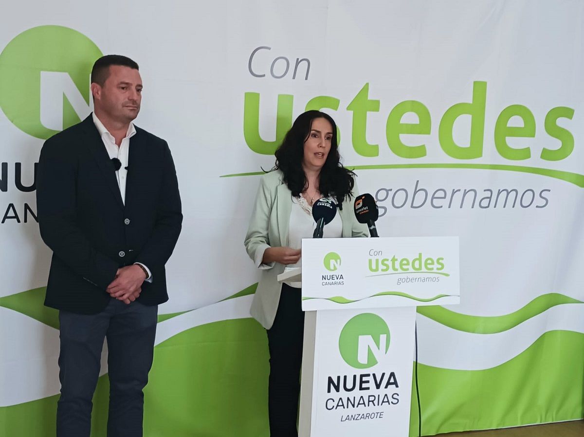 Los consejeros de Nueva Canarias-Frente Amplio Canarista, Óscar Noda y Daisy Villalba