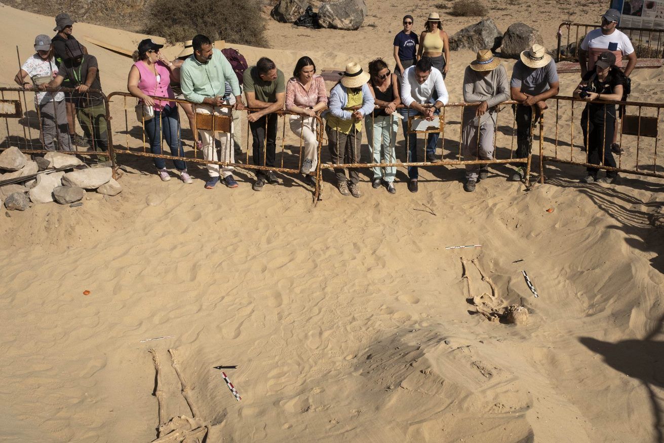 Excavaciones en el yacimiento arqueológico de San Marcial del Rubicón en el municipio de Yaiza