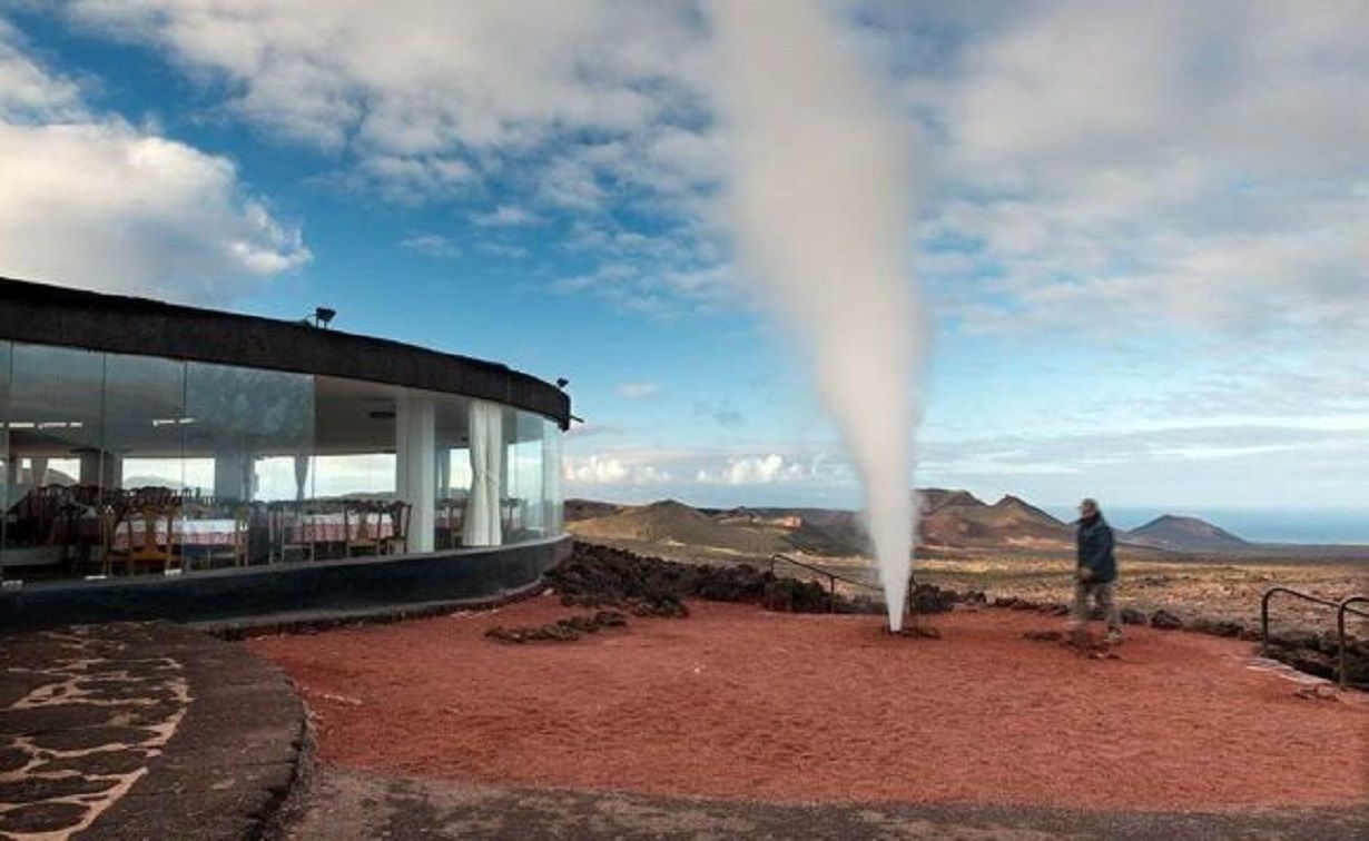 Restaurante de Timanfaya, uno de los lugares más visitados por el turismo nacional.