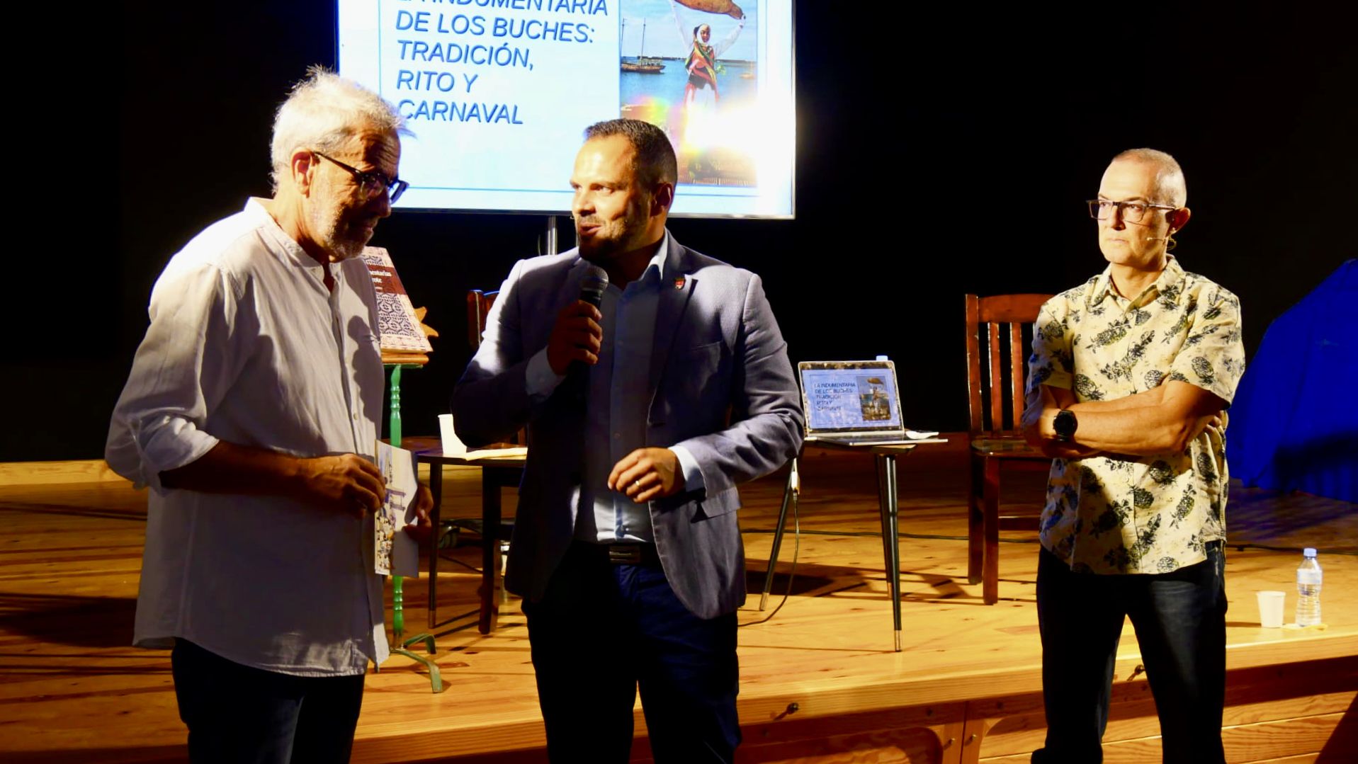 Conferencia de Ricardo Reguera sobre la indumentaria de Los Buches