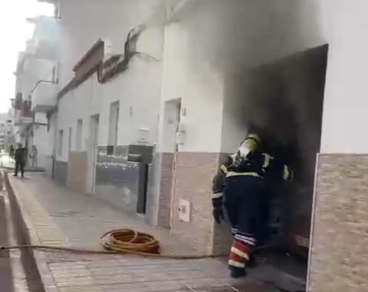 Incendio en un garaje en Arrecife