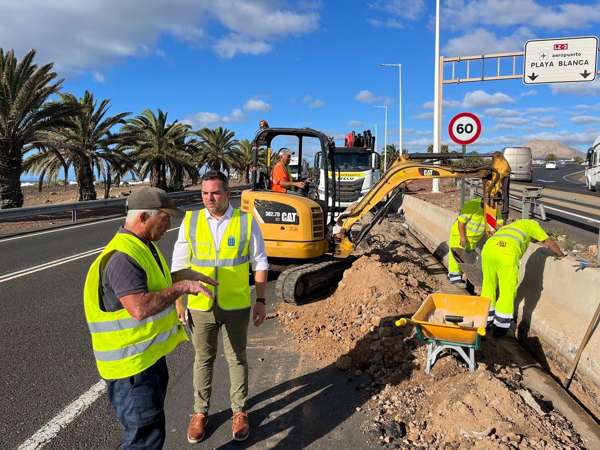 Jacobo Medina in the channeling work