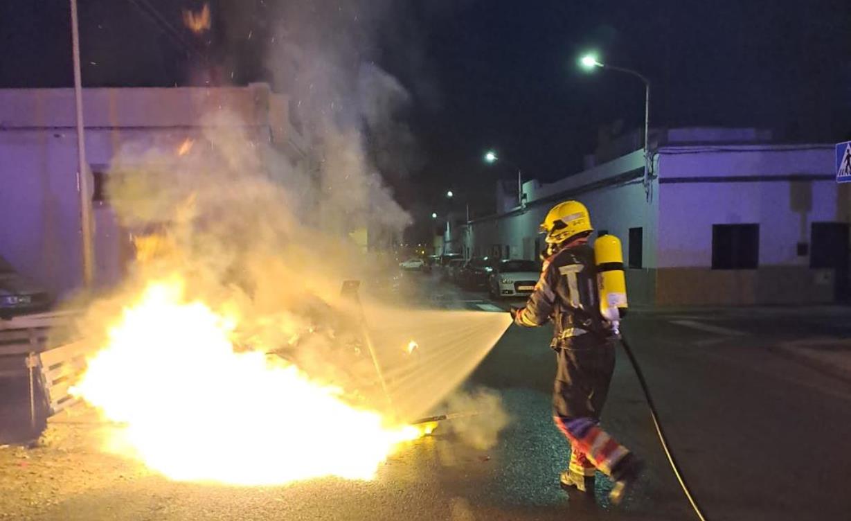 Incendio contenedor en Arrecife