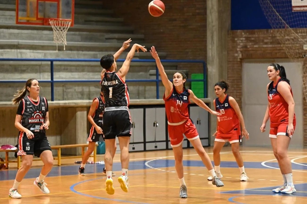 Partido entre Maristas Coruña y Magec Tías