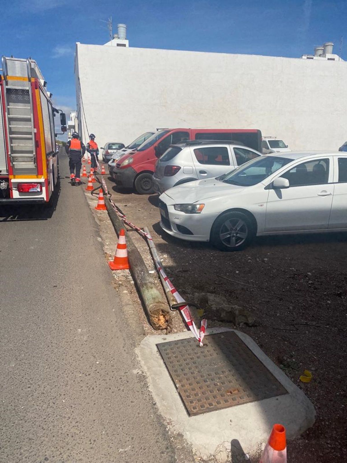 El poste caído en Arrecife